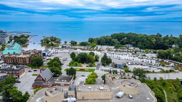 2511 Lakeshore Rd #712, Oakville 3