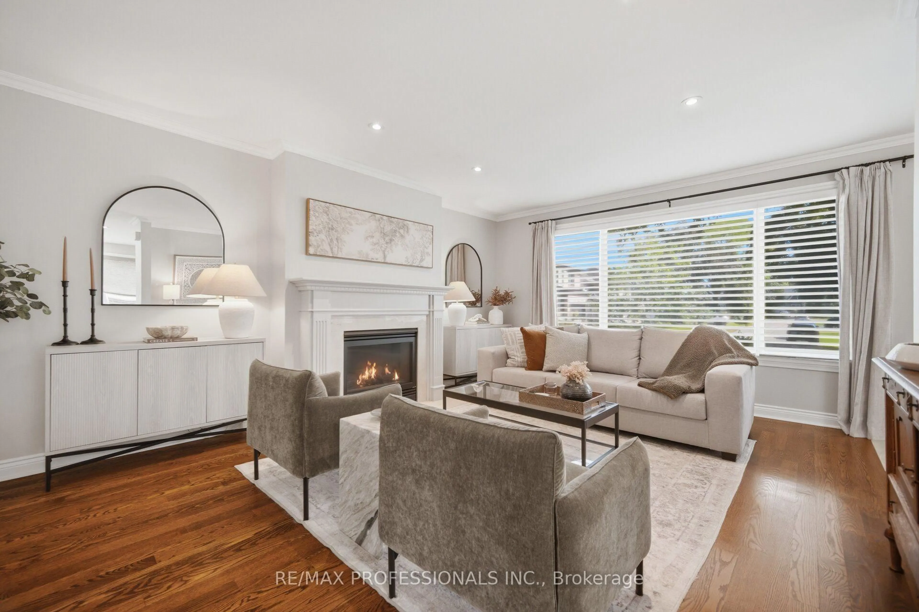 Living room with furniture, unknown for 8 Beaverbrook Ave, Toronto Ontario M9B 2M7