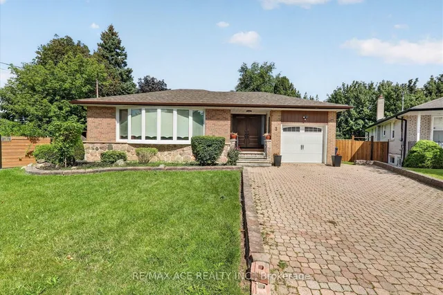 3 Pipestone Pl, Toronto 2