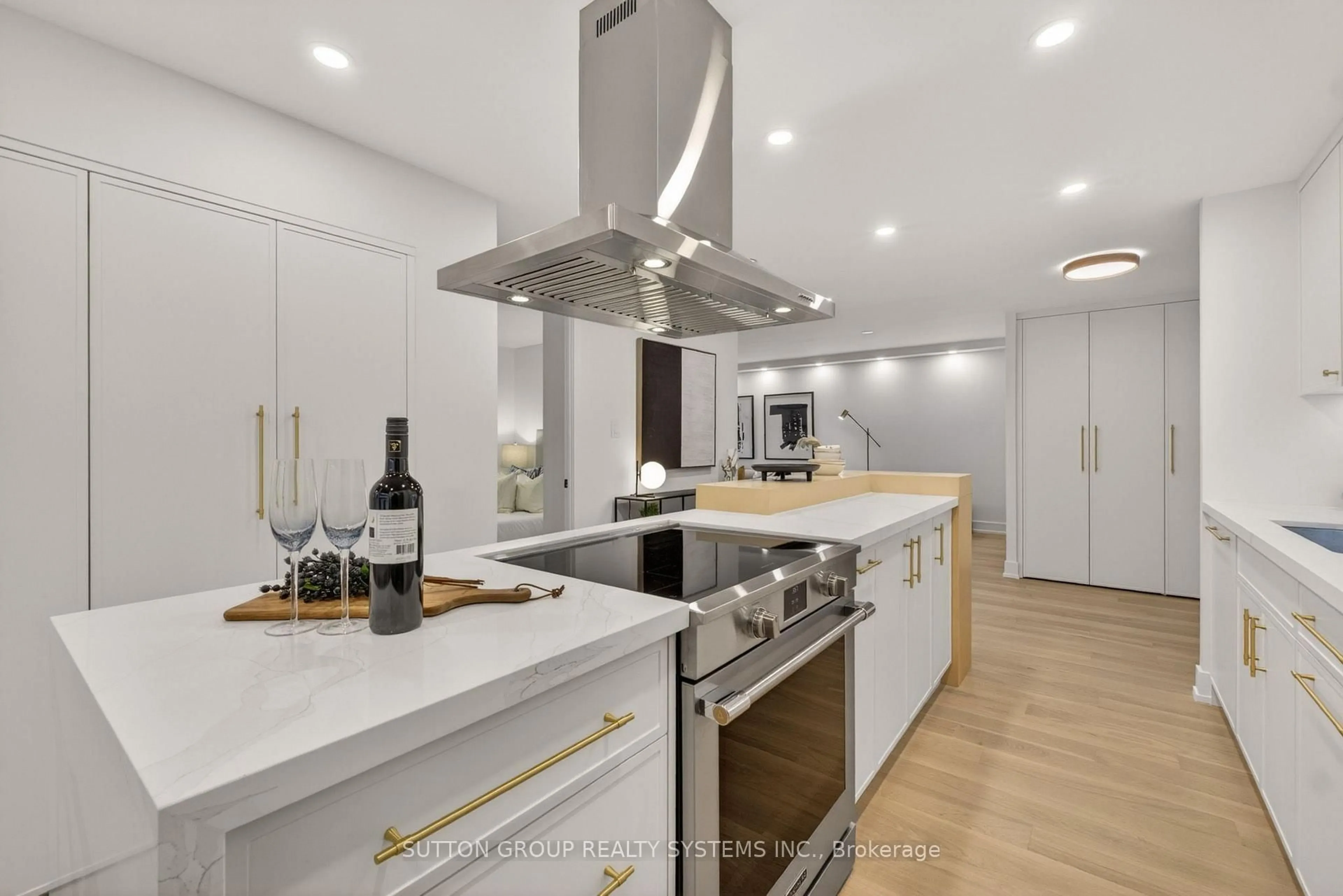 Contemporary kitchen, unknown for 812 Burnhamthorpe Rd #1504, Toronto Ontario M9C 4W1
