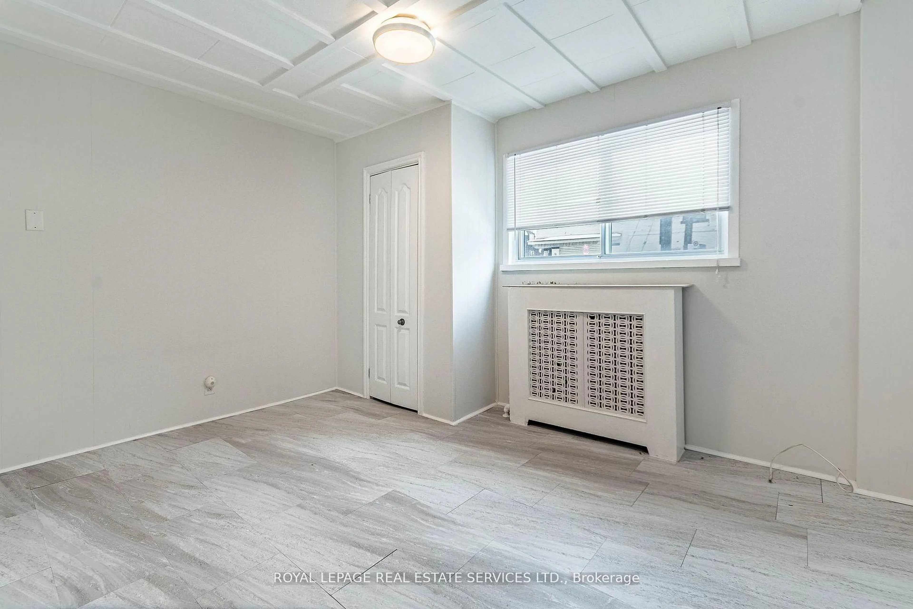 A pic of a room for 1160 Dufferin St, Toronto Ontario M6H 4B8