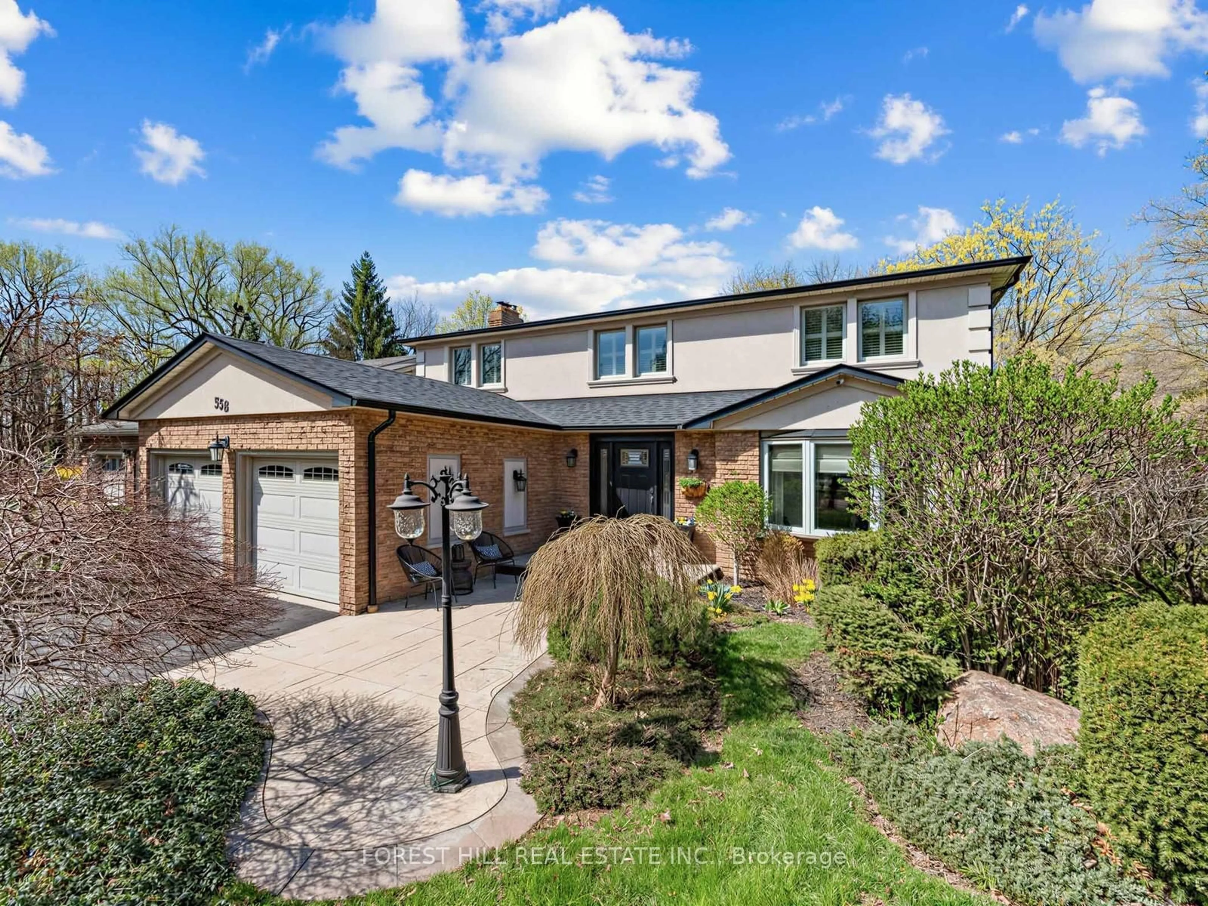 Home with brick exterior material, street for 358 Kingsway Pl, Milton Ontario L9T 4C8