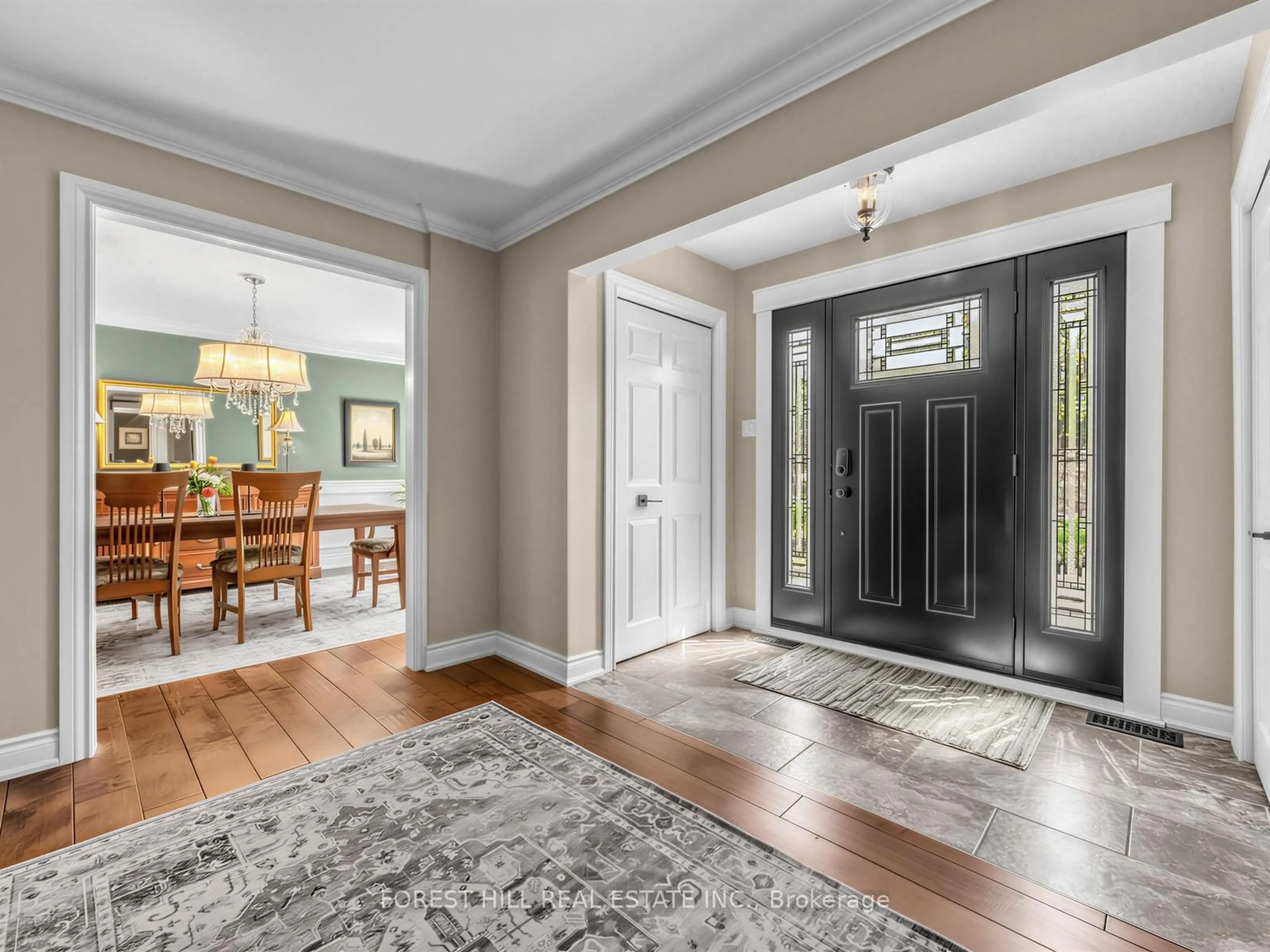 Indoor entryway for 358 Kingsway Pl, Milton Ontario L9T 4C8