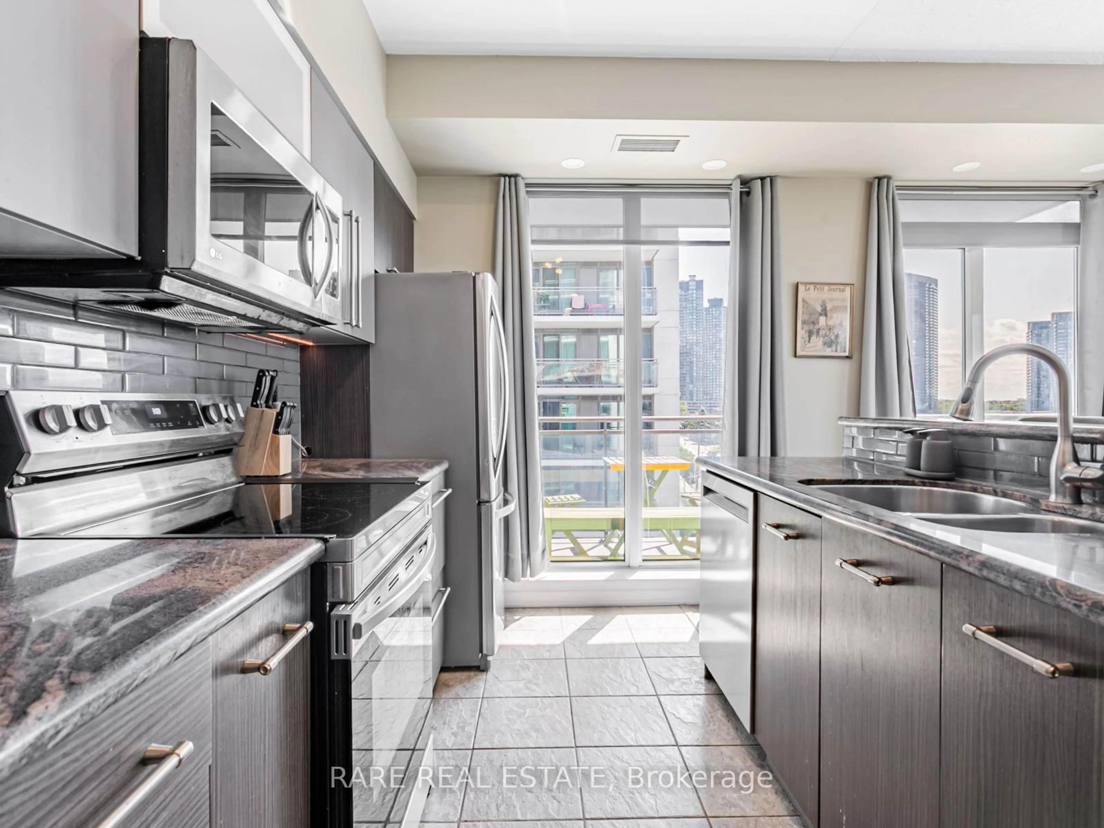 Unknown for 2119 Lake Shore Blvd #703, Toronto Ontario M8V 4E8