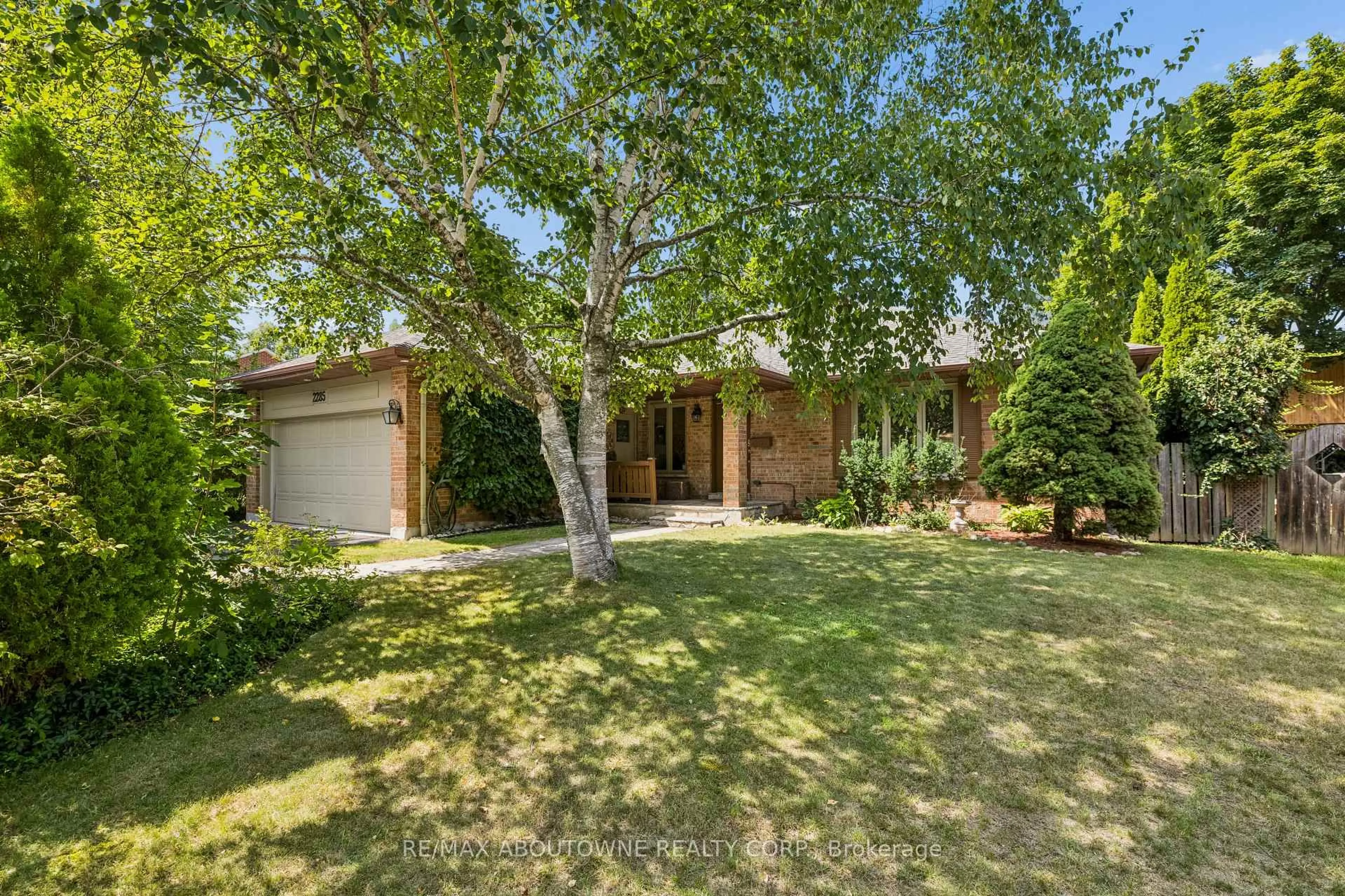 Unknown for 2285 Dunedin Rd, Oakville Ontario L6J 5V4
