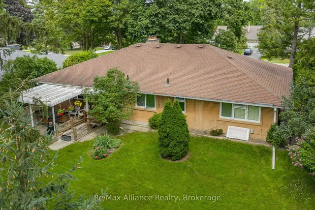 410 The Kingsway, Toronto 4