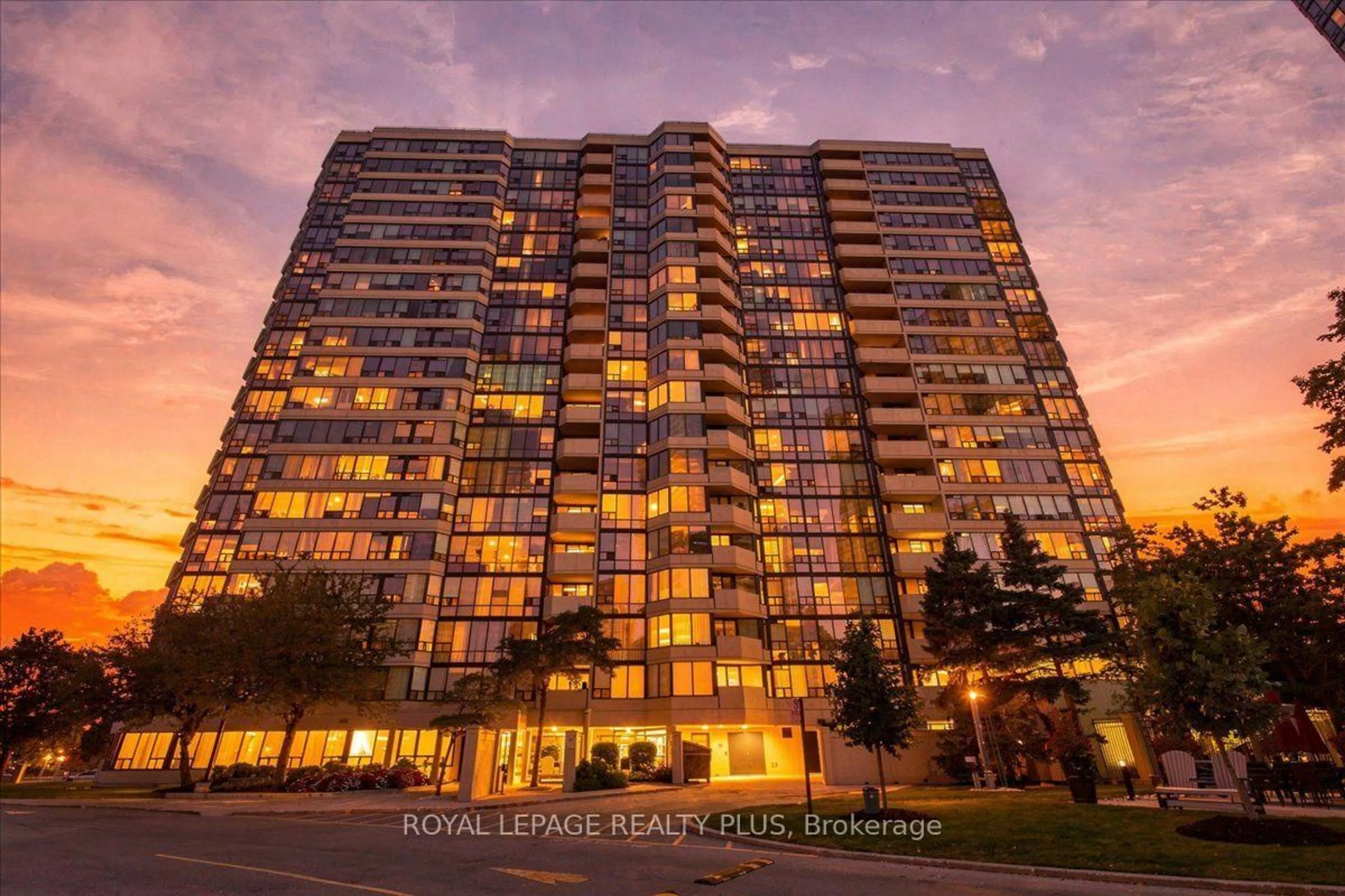 Unknown for 350 Rathburn Rd #701, Mississauga Ontario L5B 3Y2