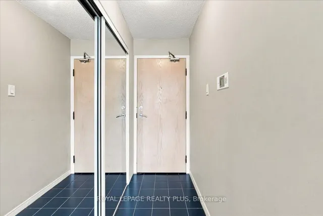 350 Rathburn Rd #701, Mississauga 4