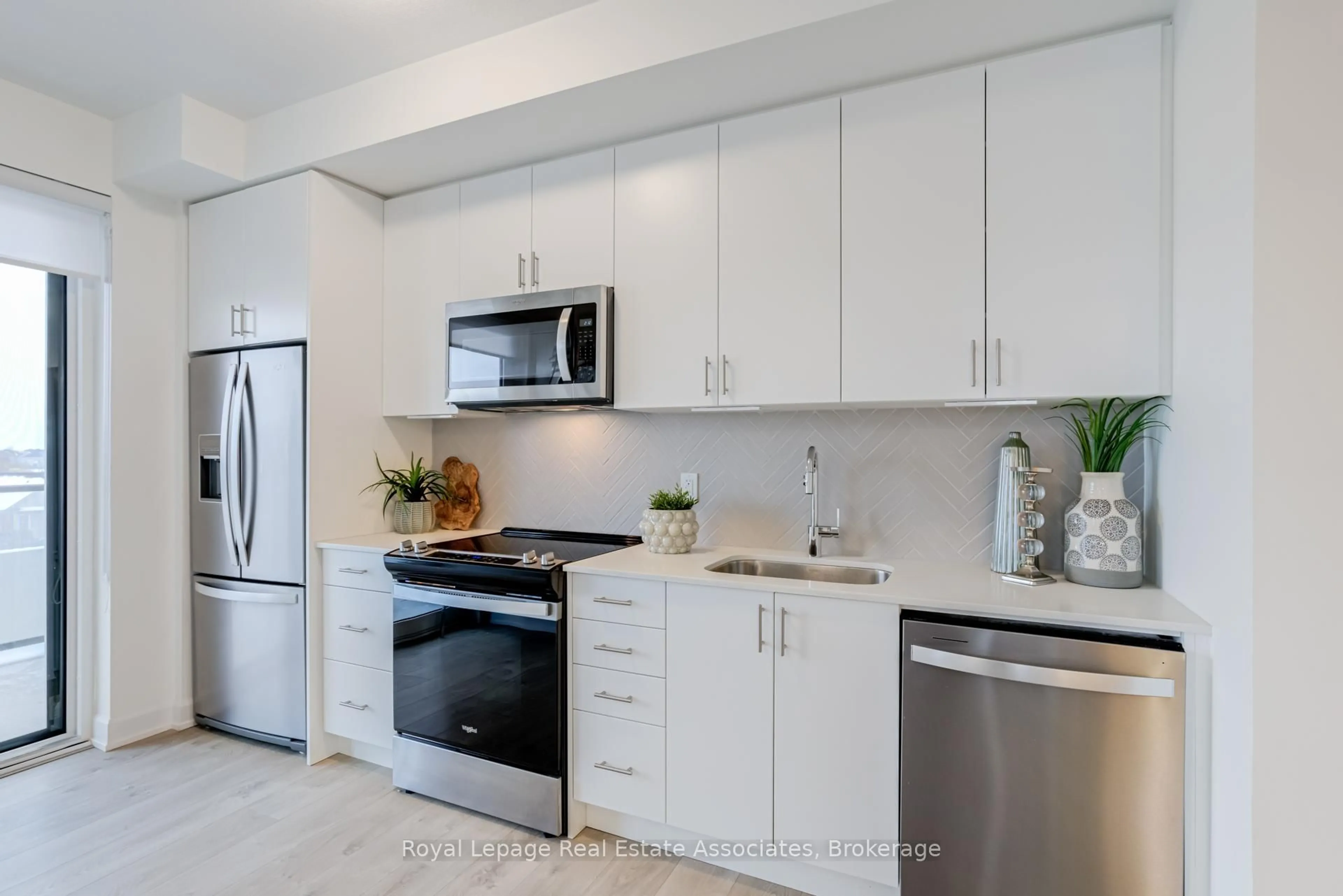 Standard kitchen, ceramic/tile floor for 3200 William Coltson Ave #407, Oakville Ontario L6H 7W6