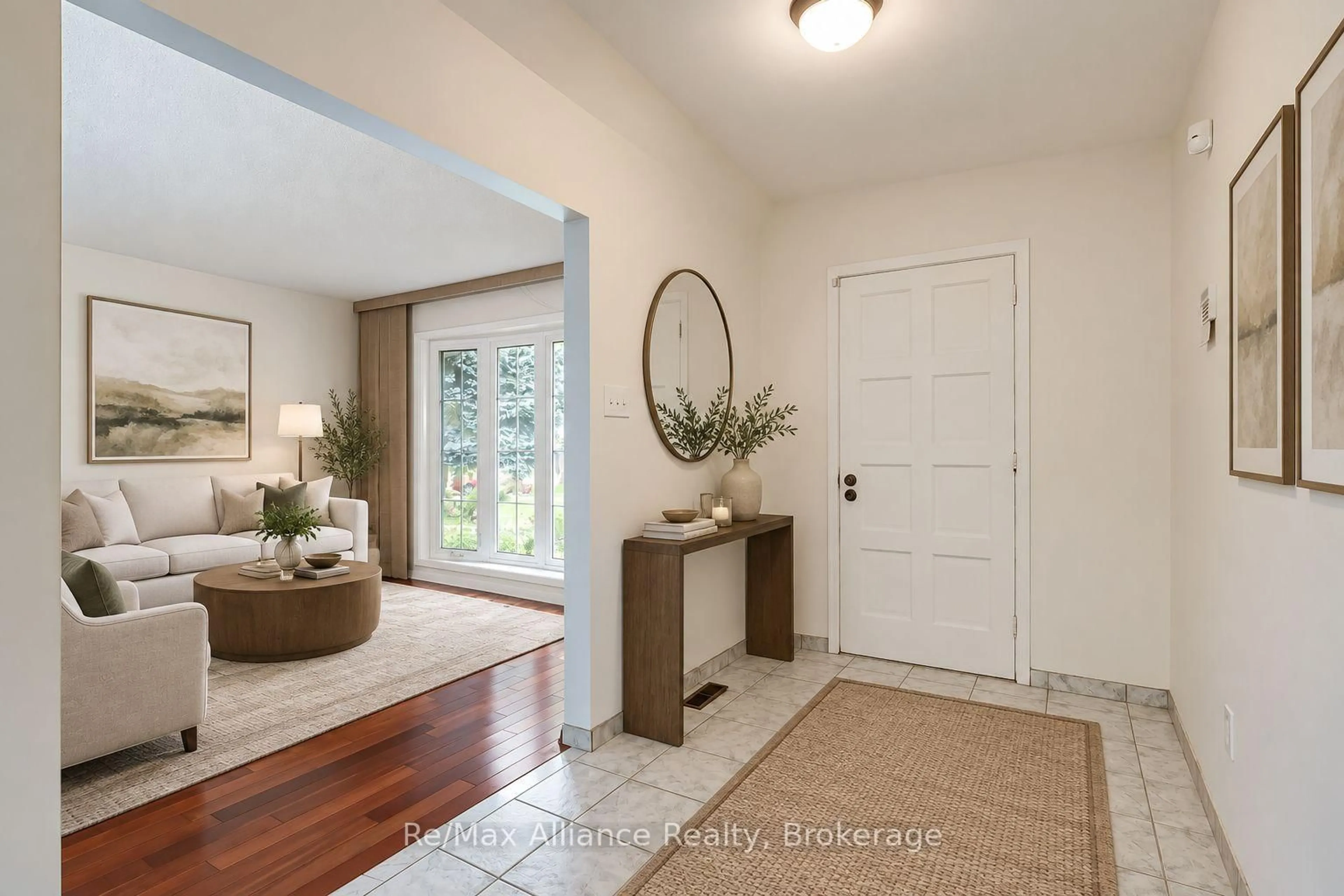 Indoor entryway for 2454 Woking Cres, Mississauga Ontario L5K 1Z7