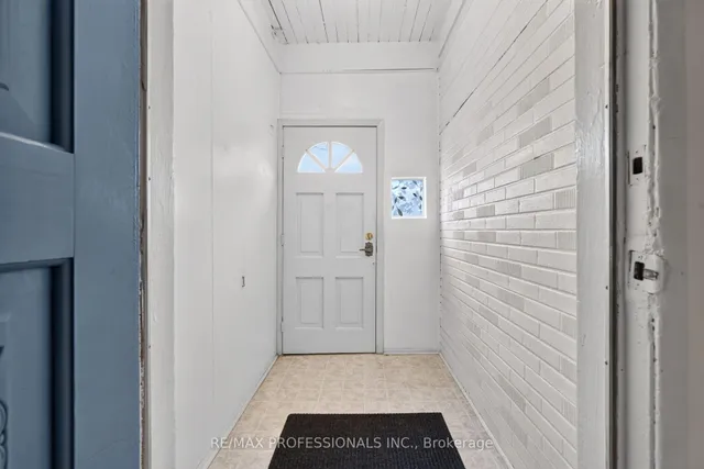 262 Melrose St, Toronto 4