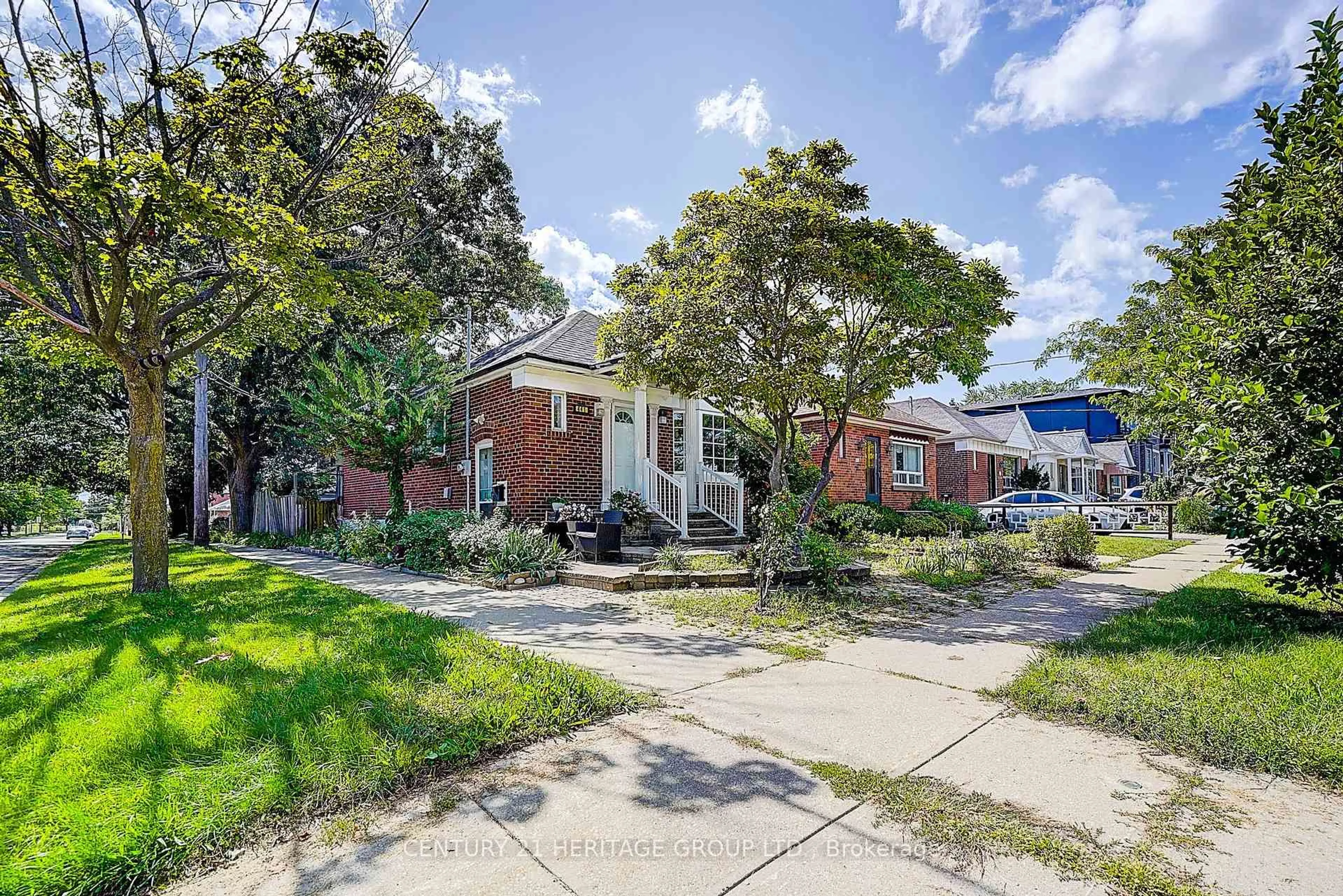 A pic from outside/outdoor area/front of a property/back of a property/a pic from drone, street for 441 Rimilton Ave, Toronto Ontario M8W 2G7