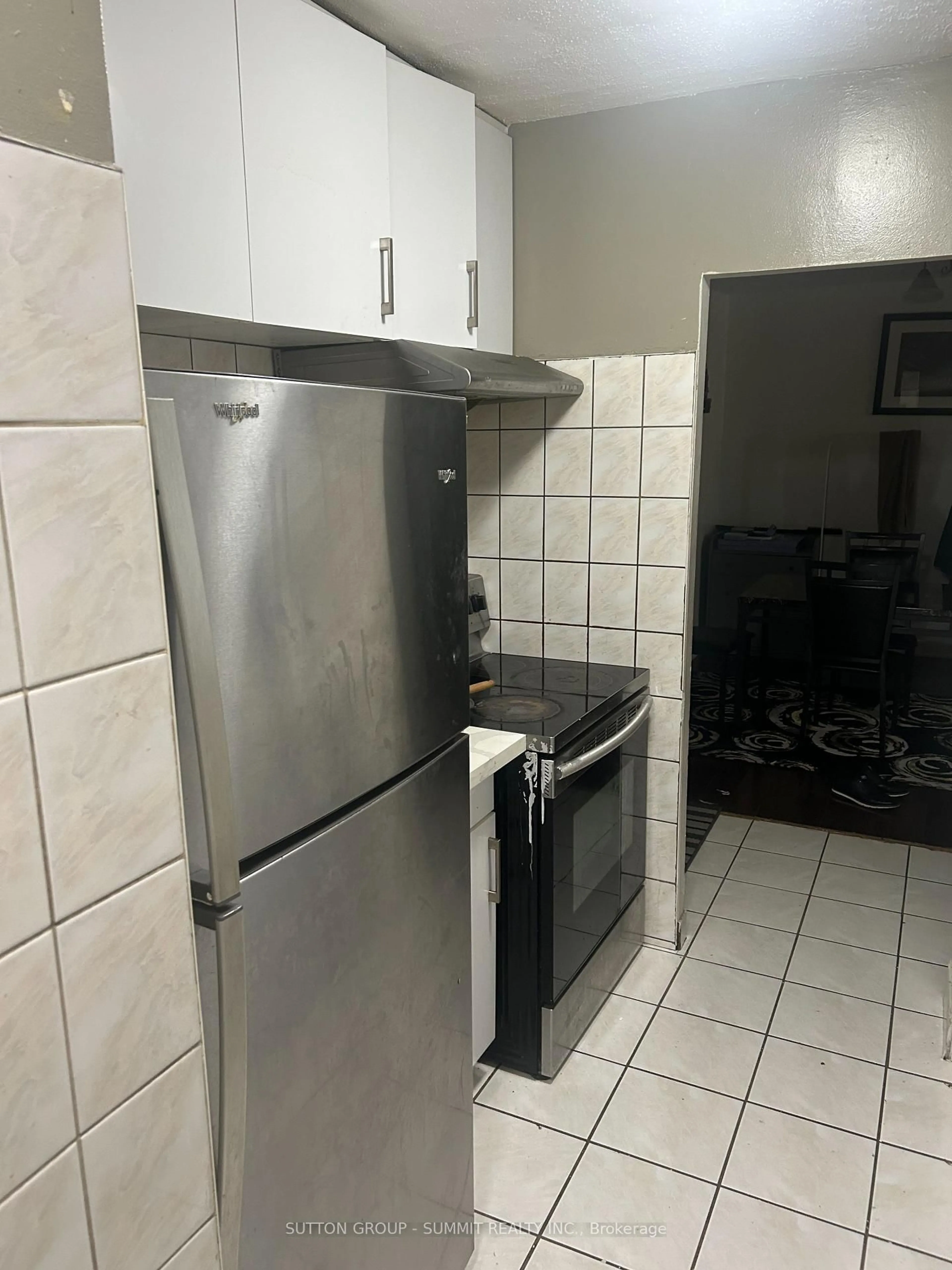 Standard kitchen, unknown for 320 Dixon Rd #1111, Toronto Ontario M9R 1S8