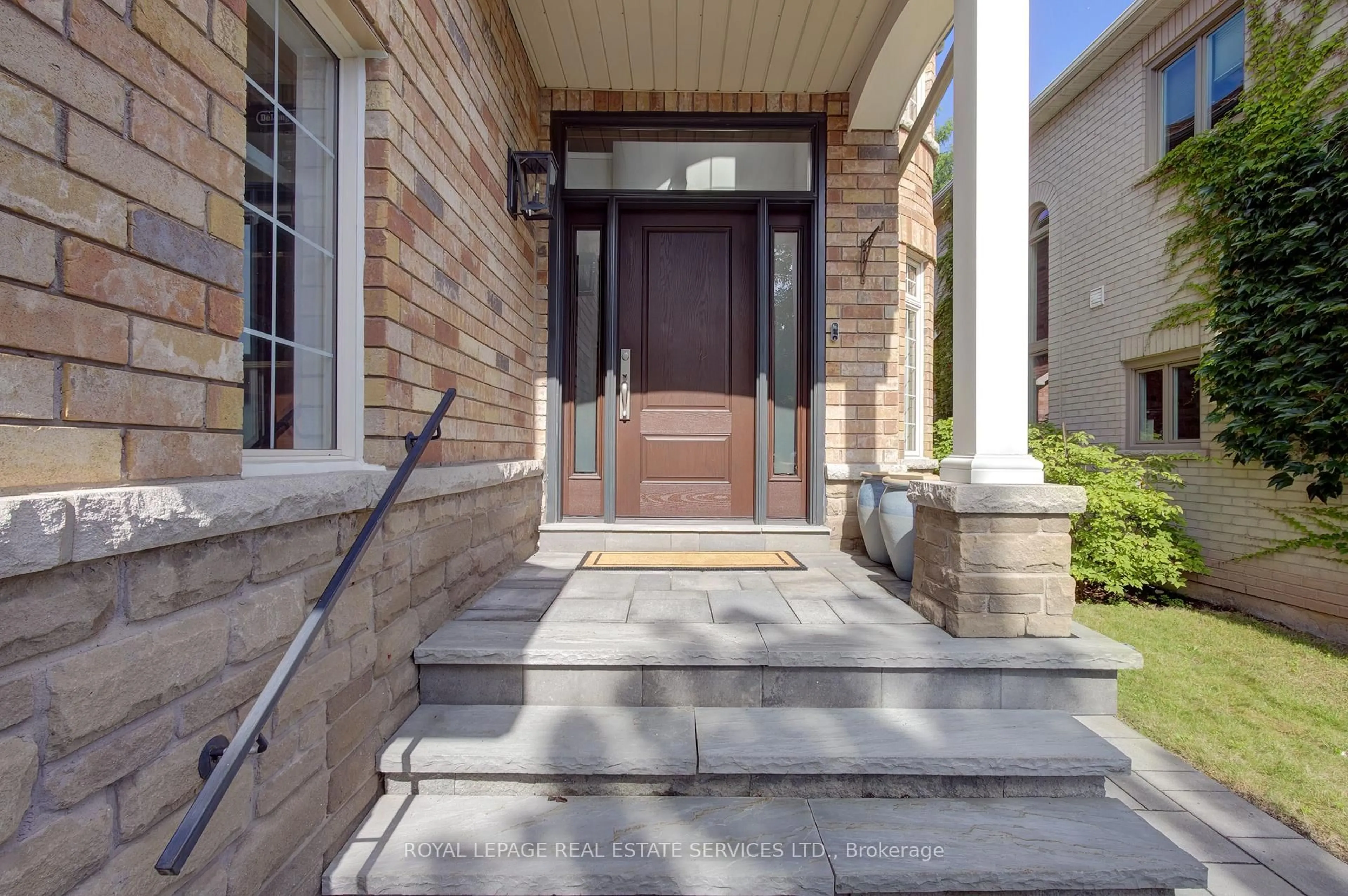 Unknown for 2329 Glenfield Rd, Oakville Ontario L6M 3V1