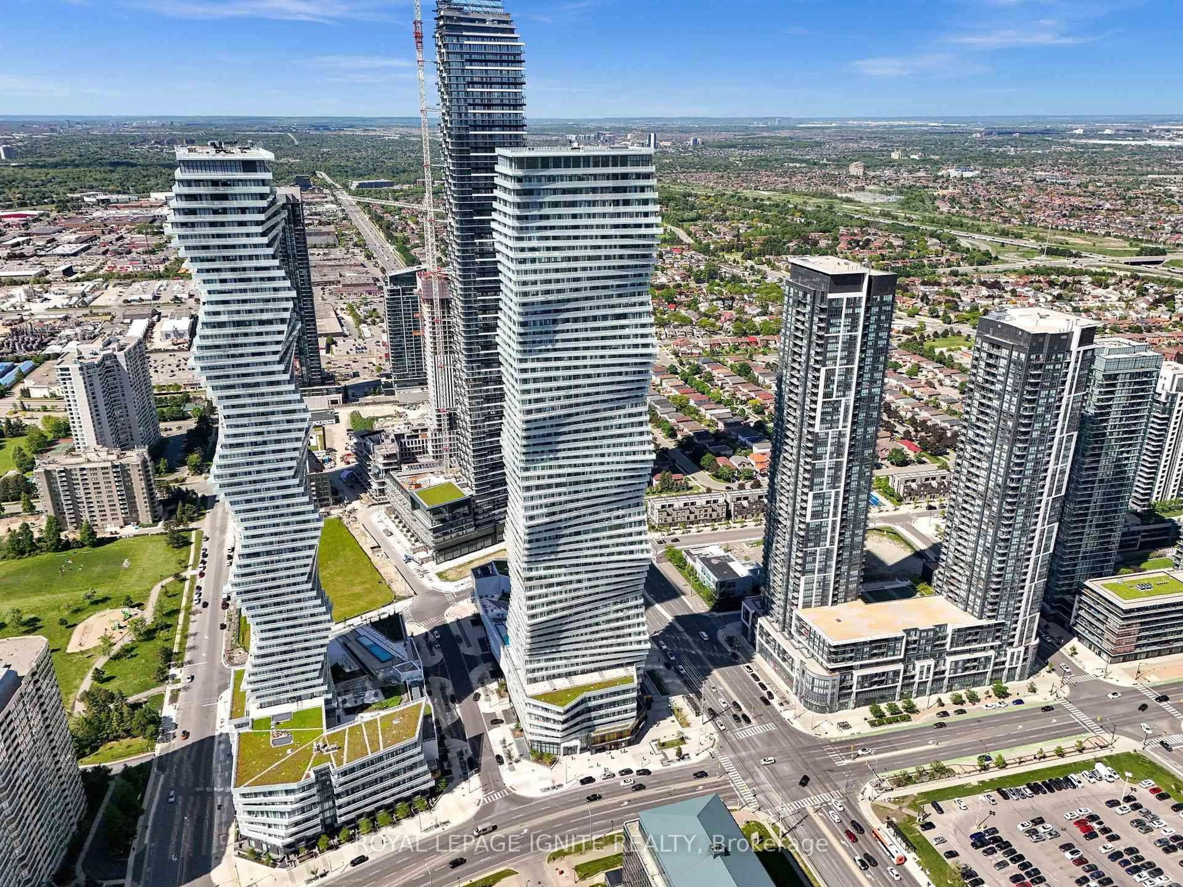 A pic from outside/outdoor area/front of a property/back of a property/a pic from drone, city buildings view from balcony for 3900 Confederation Pkwy #3301, Mississauga Ontario L5B 0M3