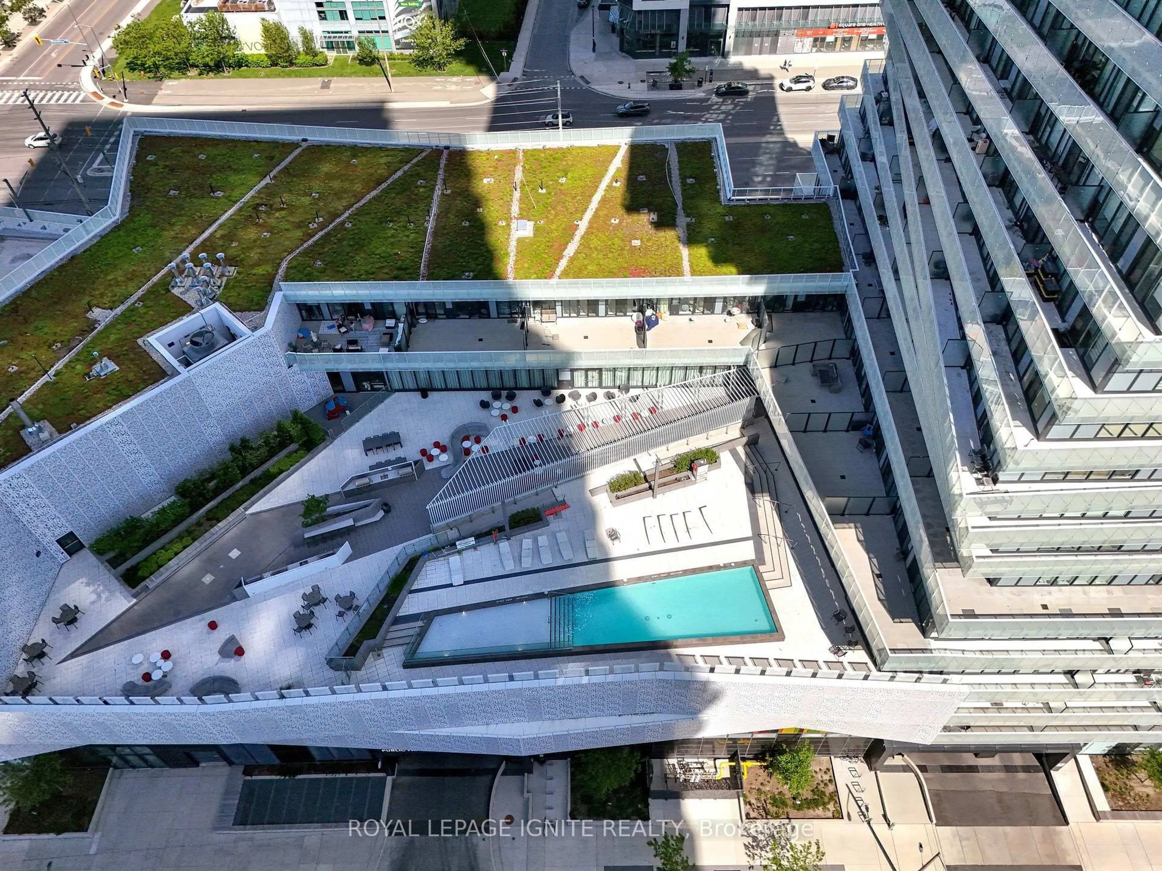 A pic from outside/outdoor area/front of a property/back of a property/a pic from drone, city buildings view from balcony for 3900 Confederation Pkwy #3301, Mississauga Ontario L5B 0M3