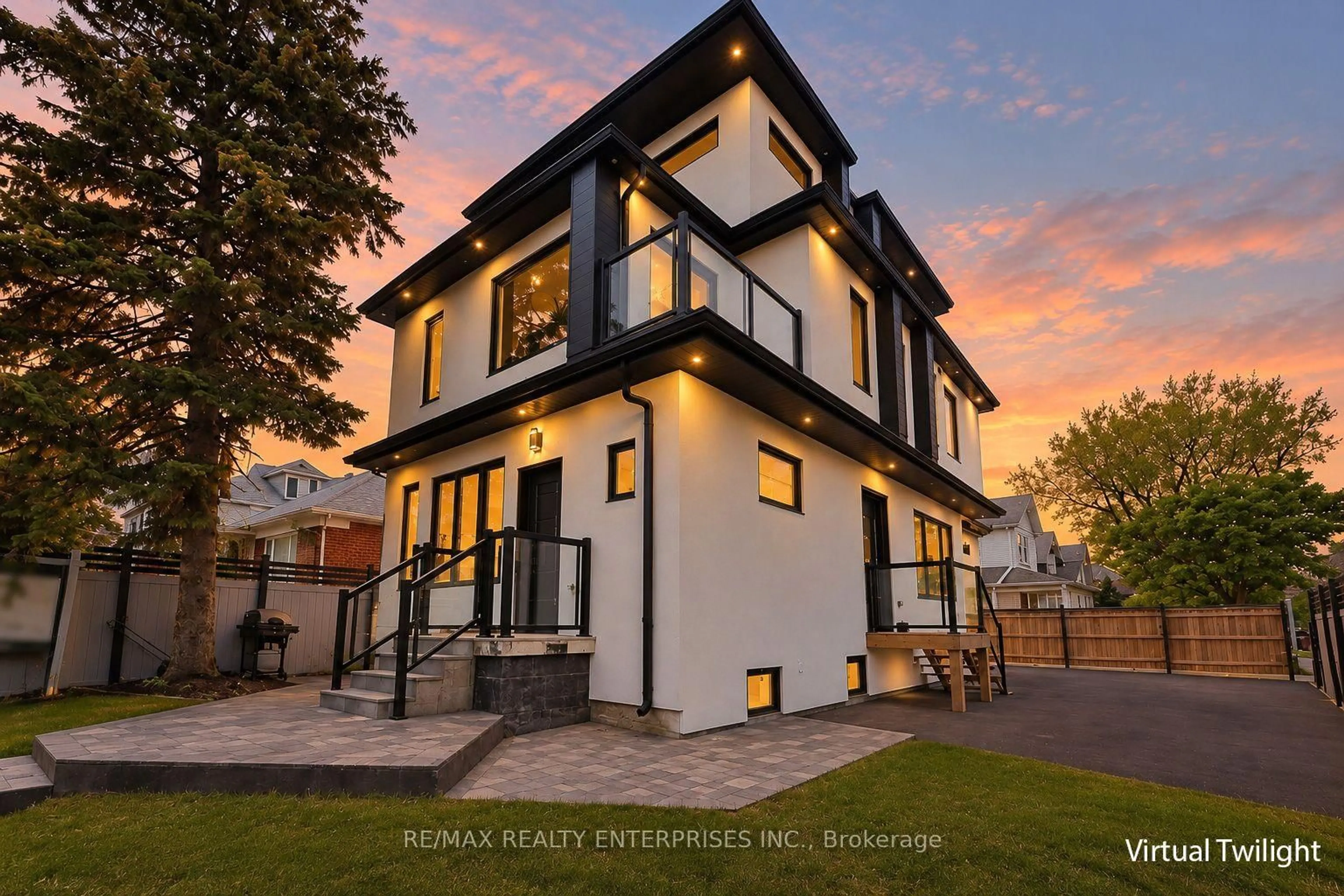 Home with brick exterior material, unknown for 172 Royal York Rd, Toronto Ontario M8V 2V4