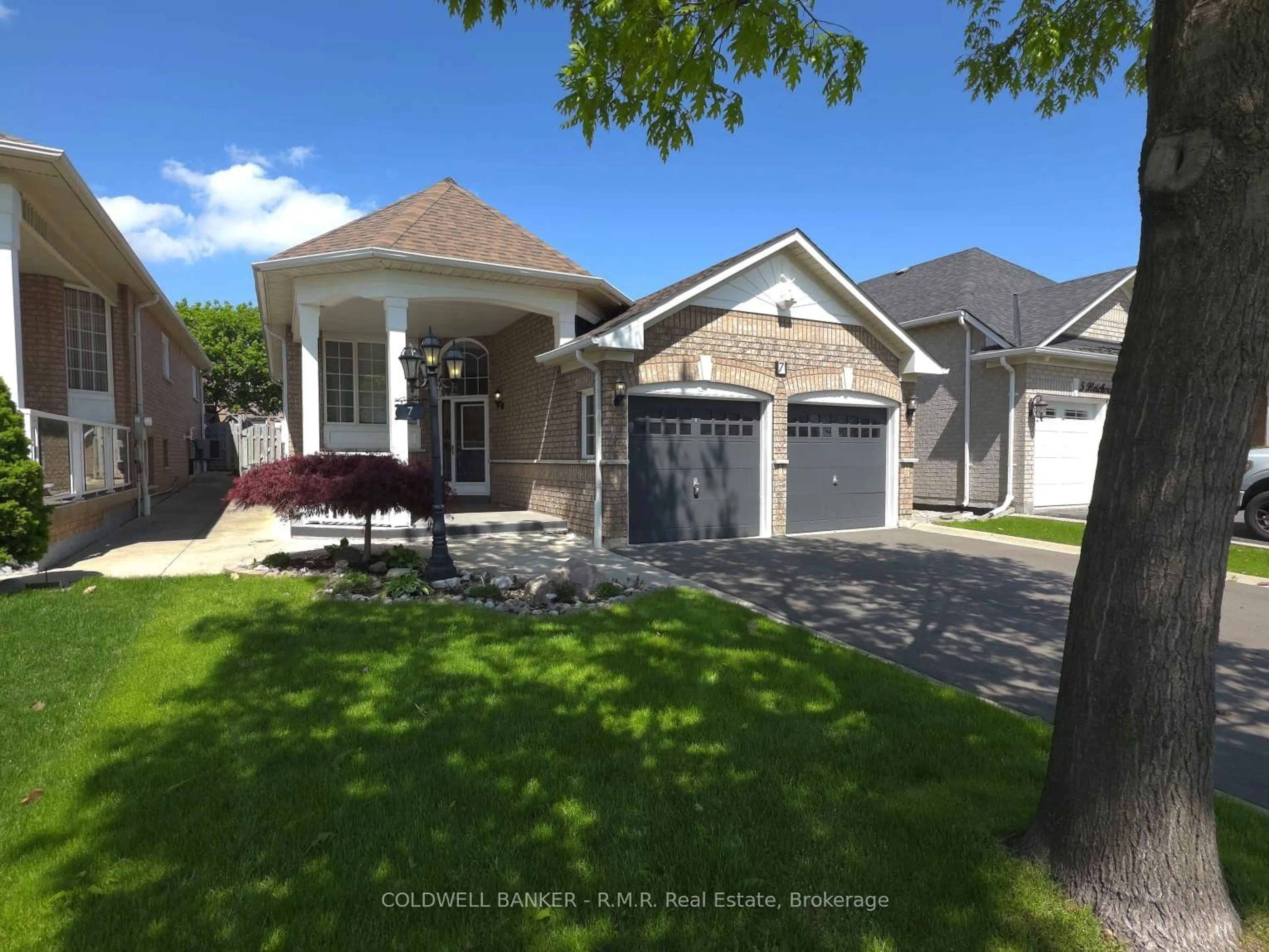 Home with brick exterior material, street for 7 Fletchers Creek Blvd, Brampton Ontario L6X 4R7