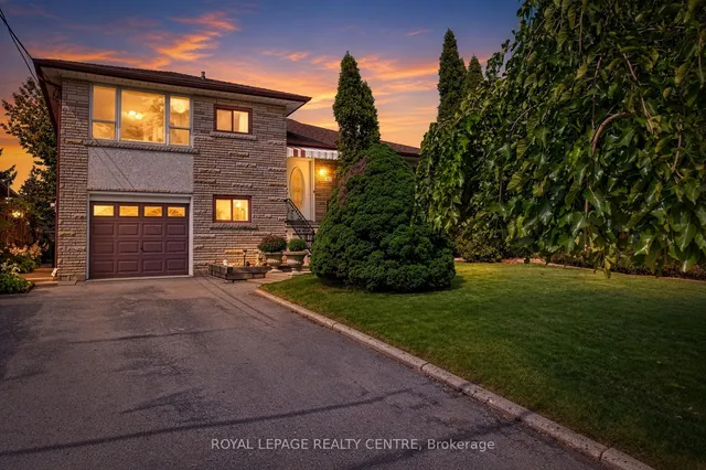 22 Euphrasia Dr, Toronto 2