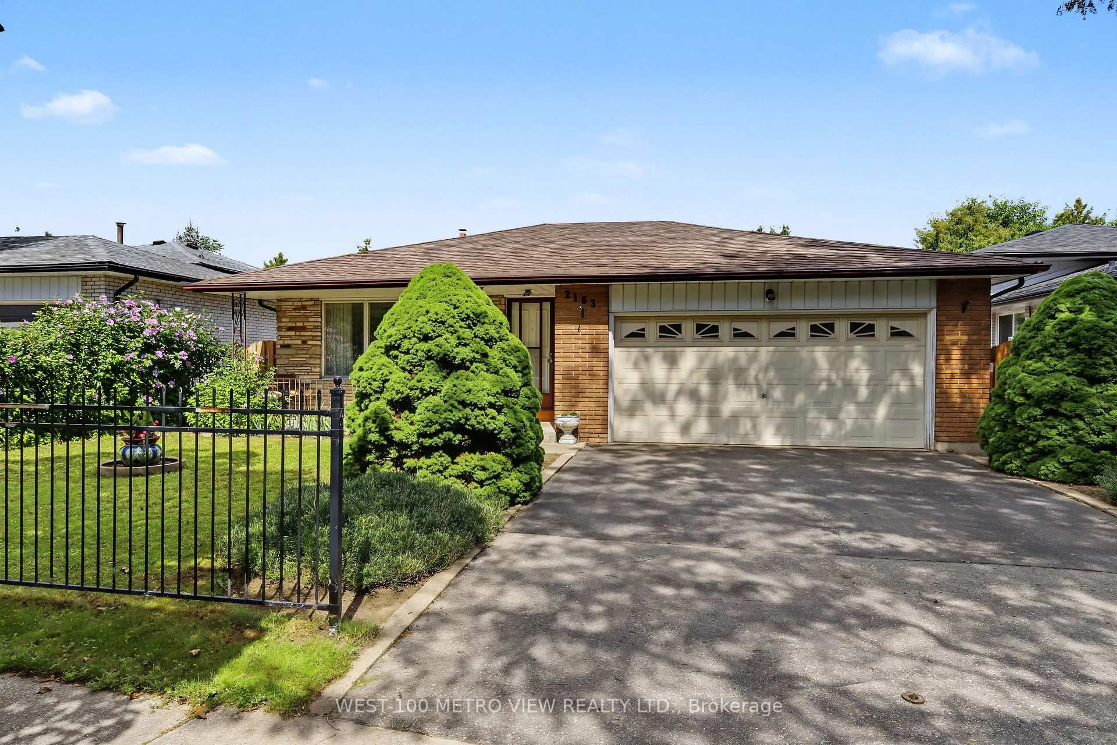 Unknown for 2163 Asta Dr, Mississauga Ontario L5A 2T6