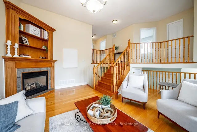 9 Flatbush Lane, Brampton 4