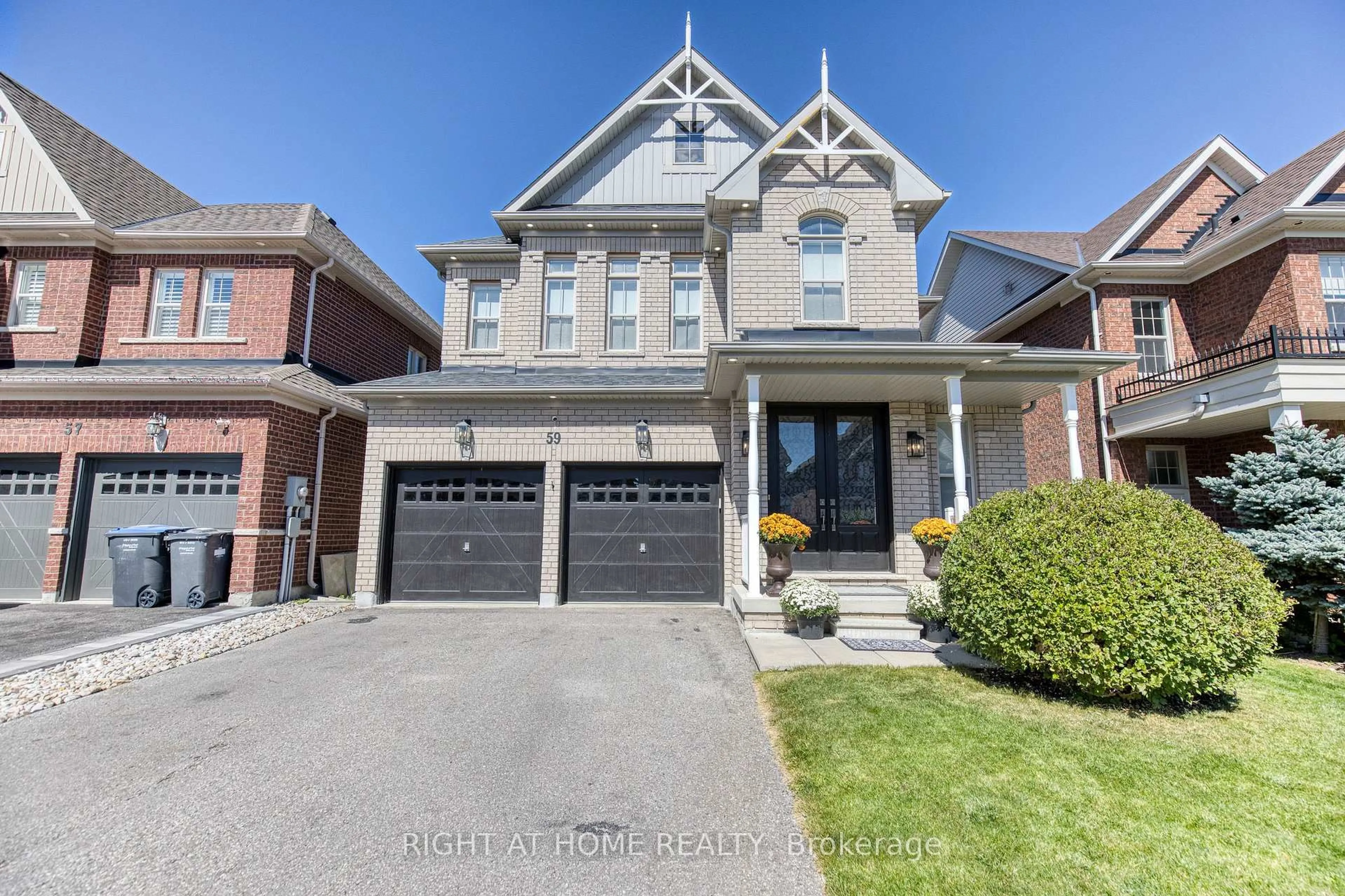 Home with brick exterior material, street for 59 Paisley Green Ave, Caledon Ontario L7C 3R9