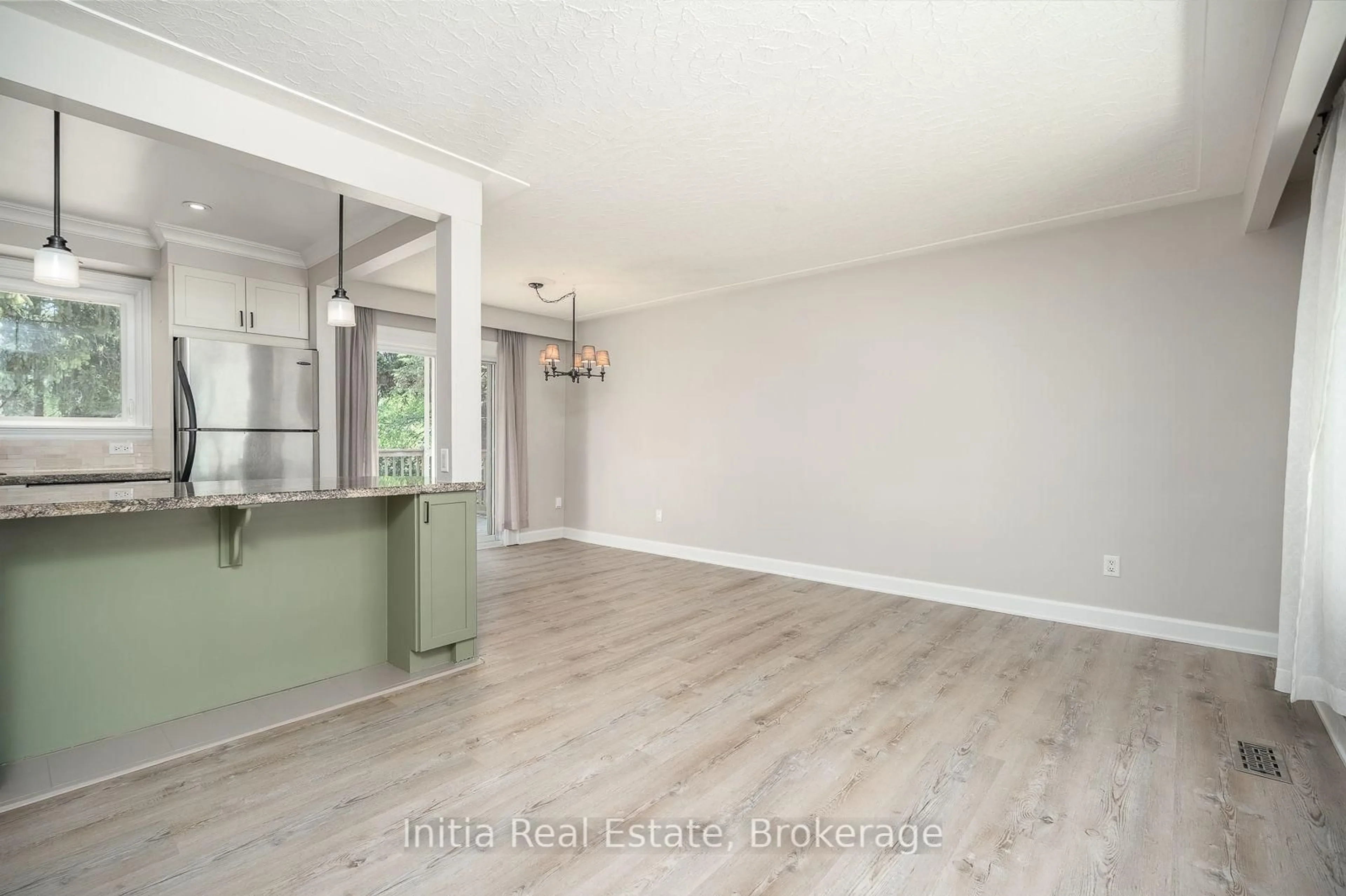 A pic of a room for 53 Burrows Ave, Toronto Ontario M9B 4W8