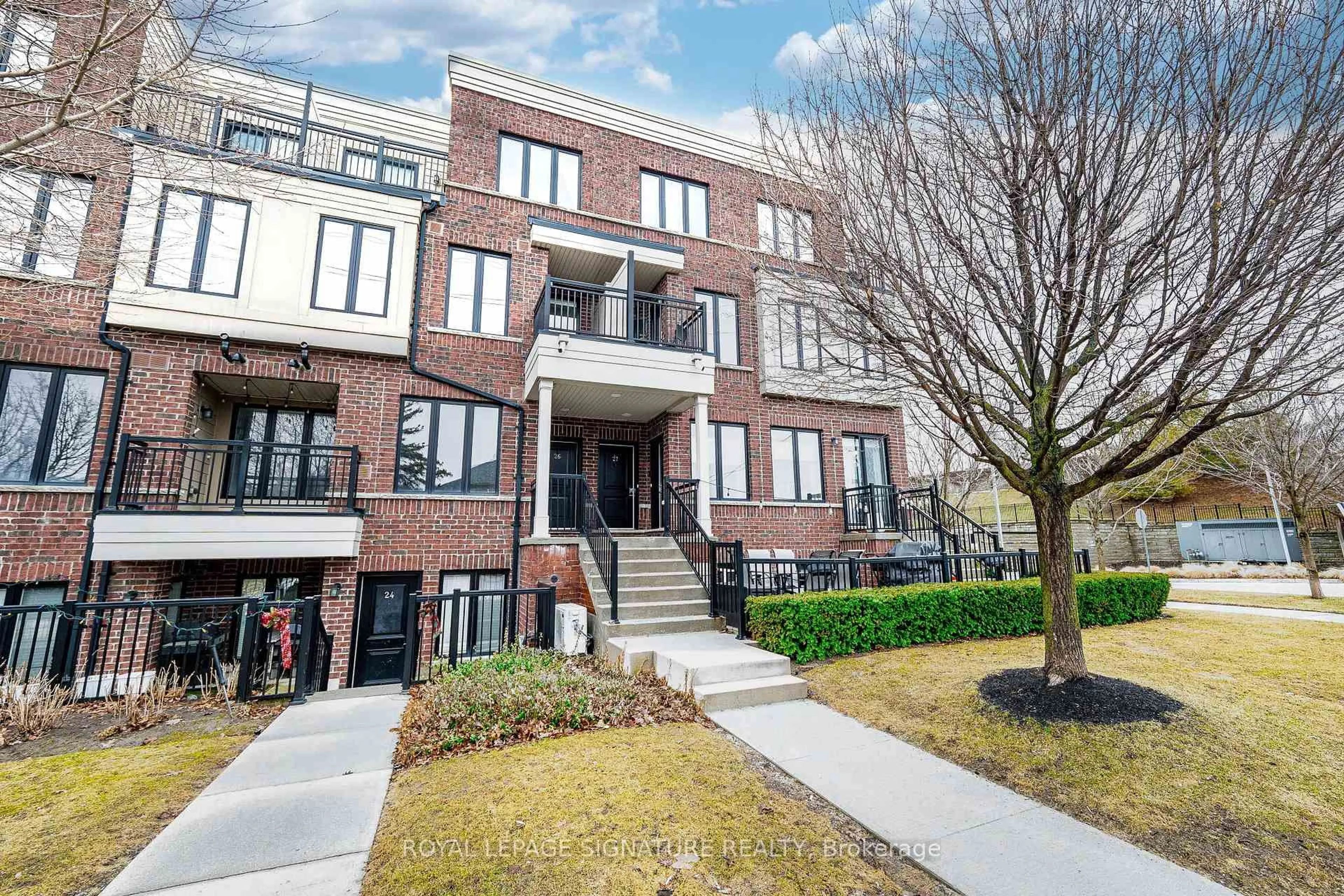 Home with brick exterior material, building for 120 Twenty Fourth St #27, Toronto Ontario M8V 0B9