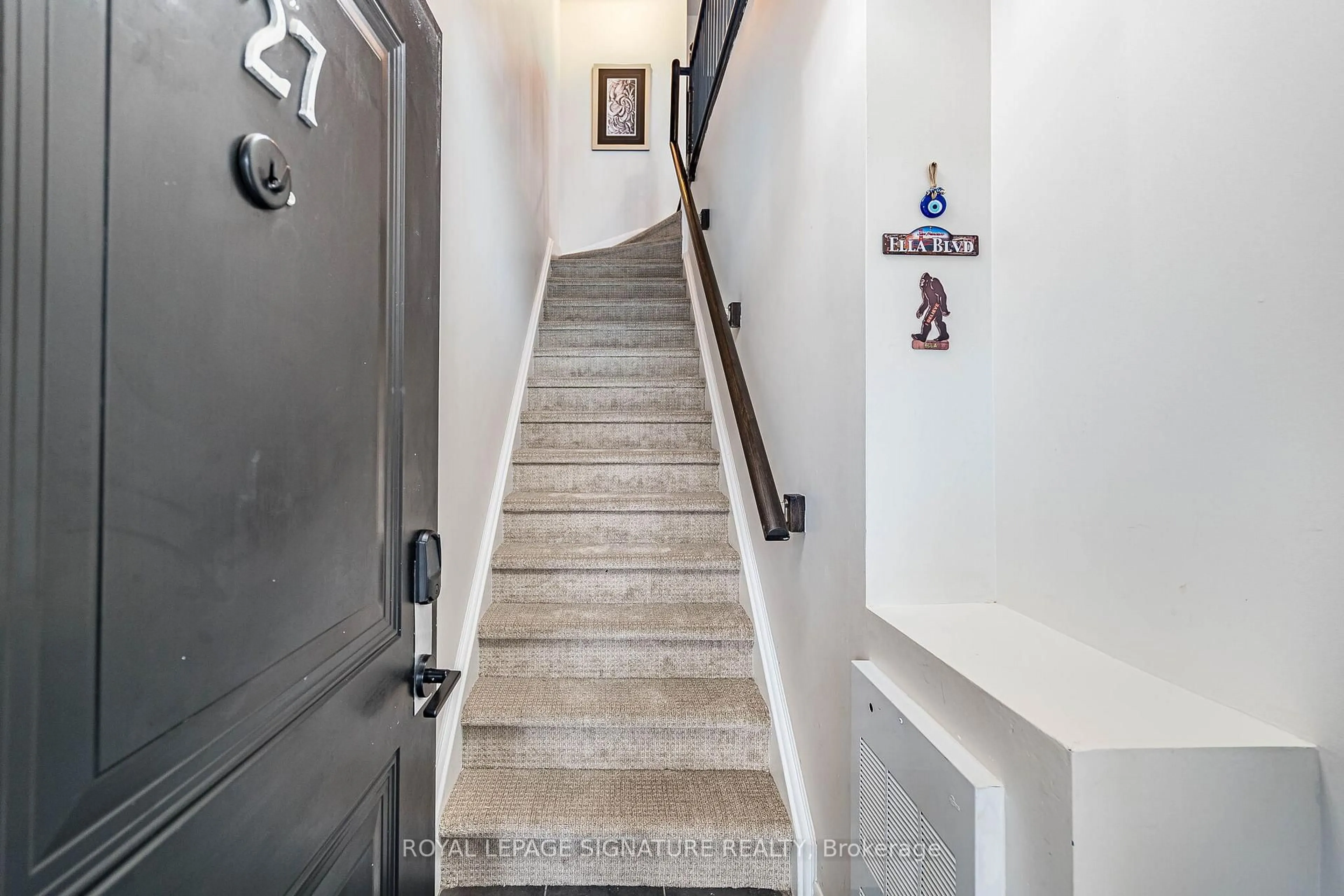 Unknown for 120 Twenty Fourth St #27, Toronto Ontario M8V 0B9