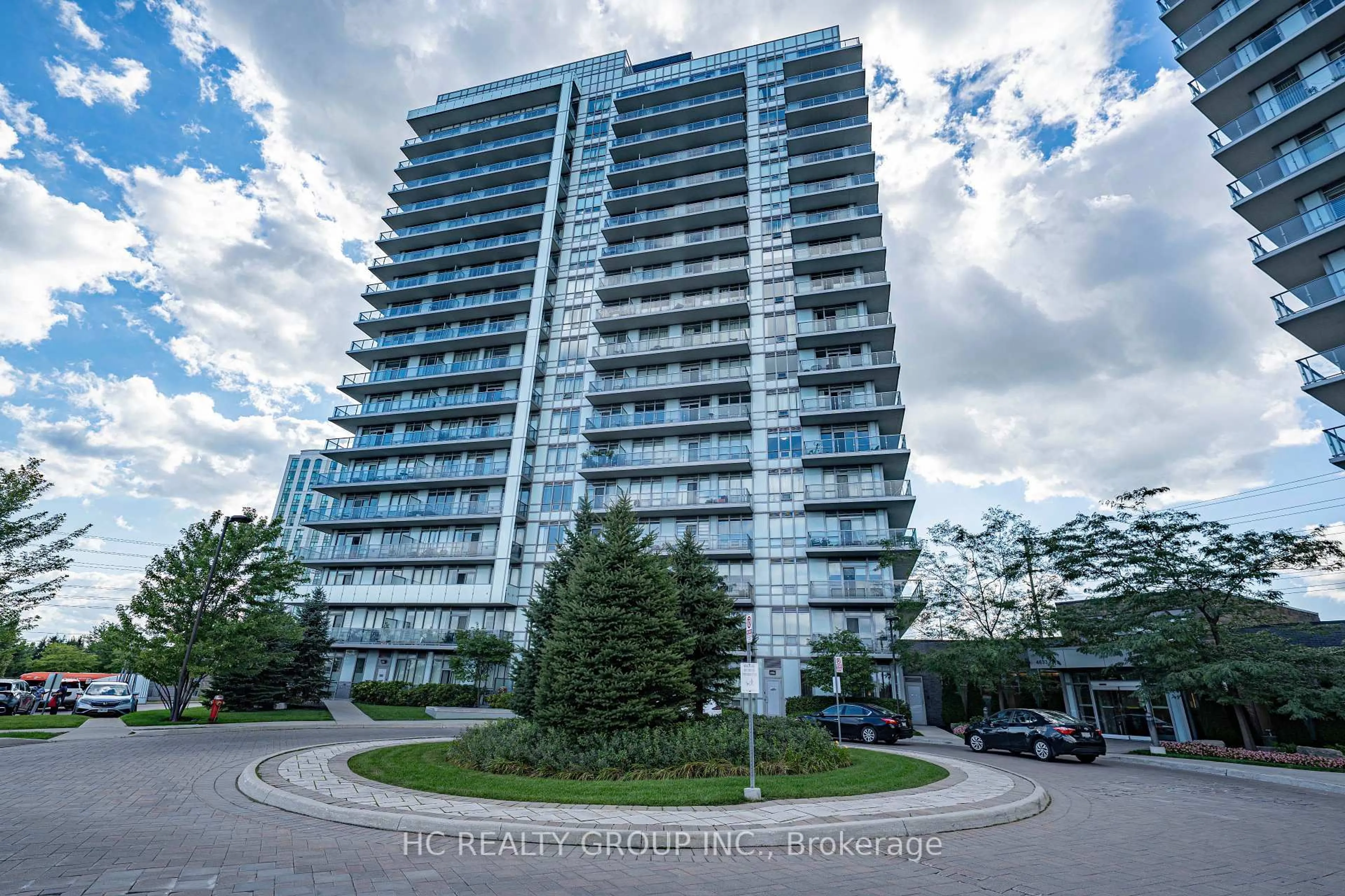 A pic from outside/outdoor area/front of a property/back of a property/a pic from drone, building for 4633 Glen Erin Dr #1008, Mississauga Ontario L5N 3L3