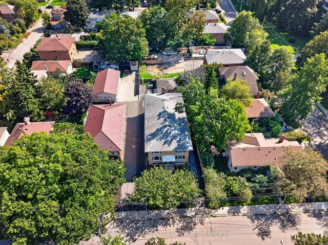 31 Long Branch Ave, Toronto 3