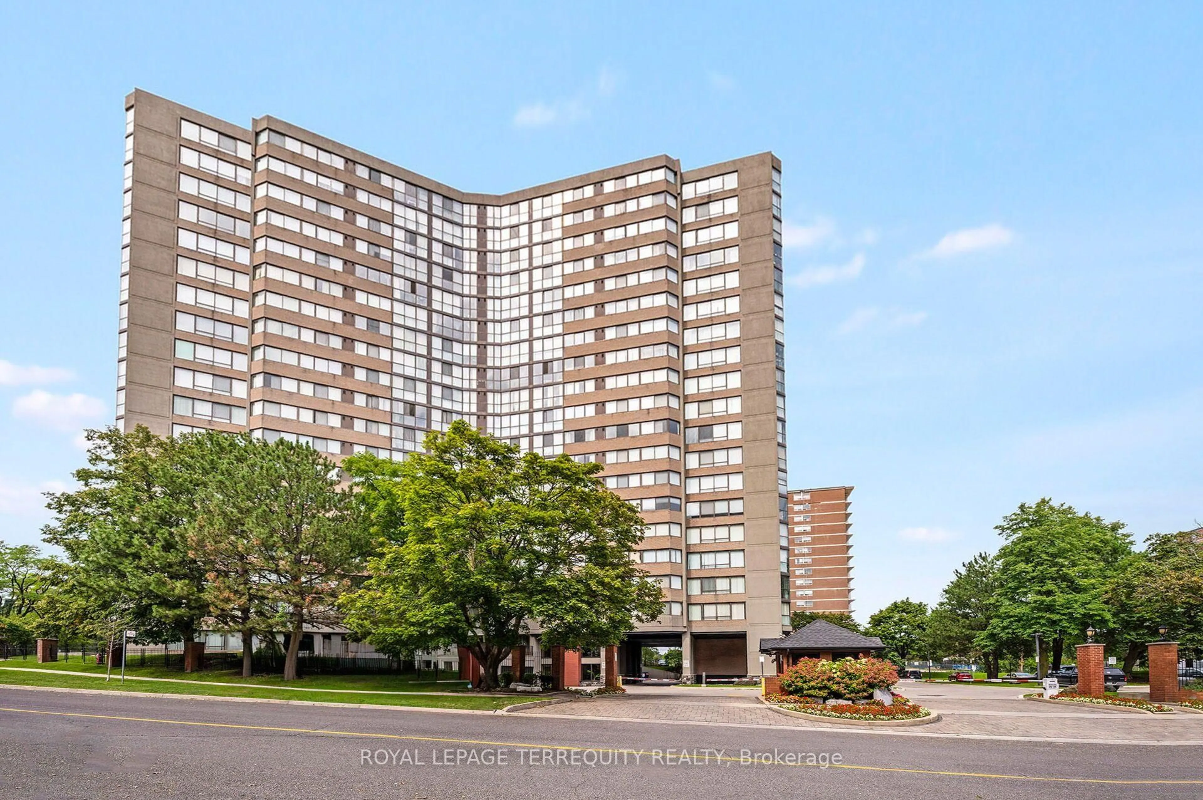 Unknown for 40 Richview Rd #2002, Toronto Ontario M9A 5C1