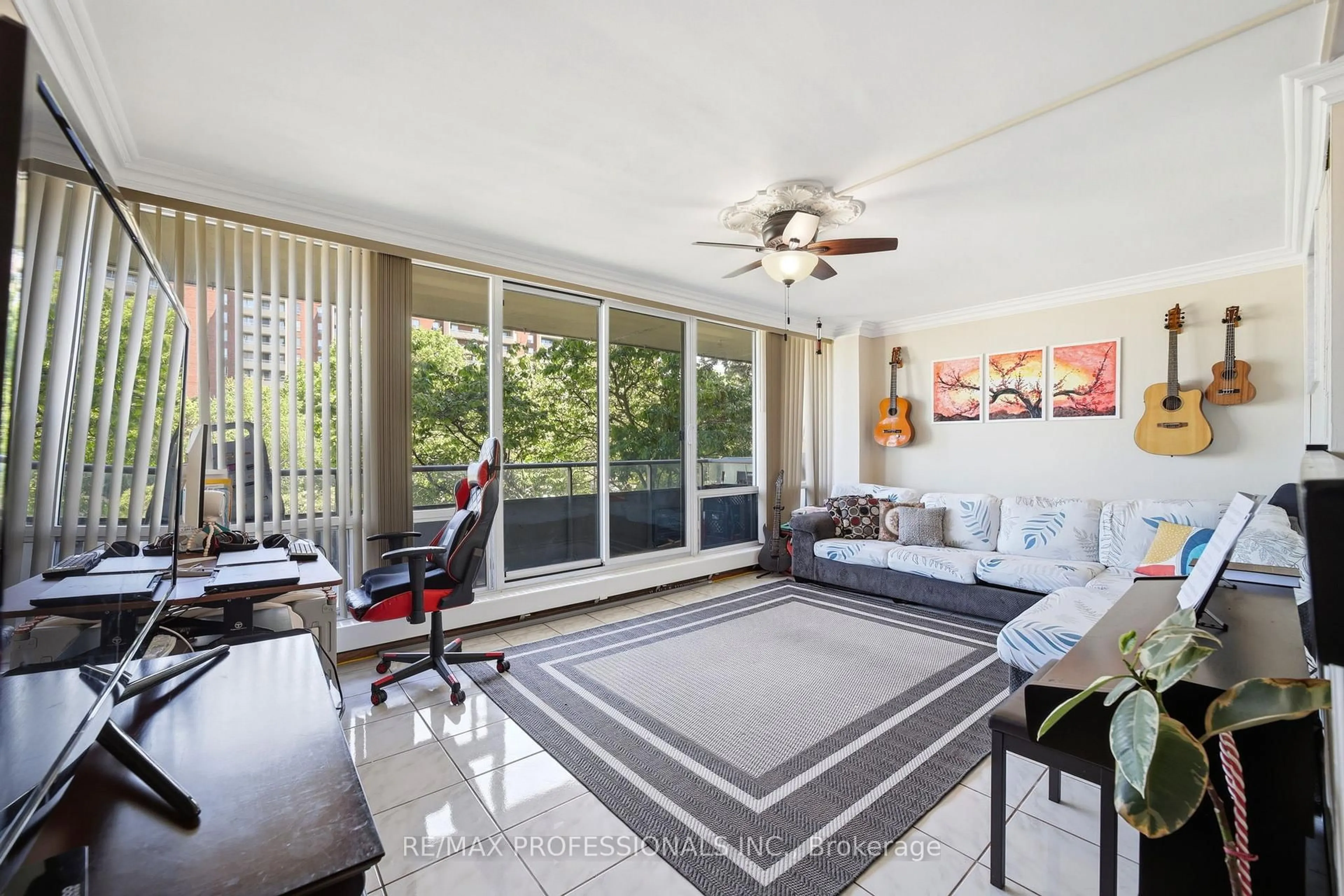 Living room with furniture, unknown for 19 Four Winds Dr #204, Toronto Ontario M3J 2S9