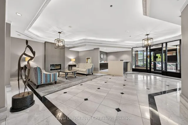 1 Belvedere Crt #403, Brampton 4