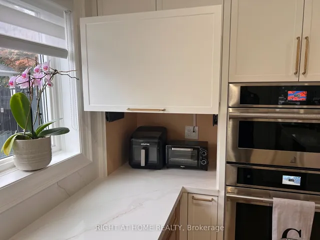 1916 Pagehurst Crt, Mississauga 5
