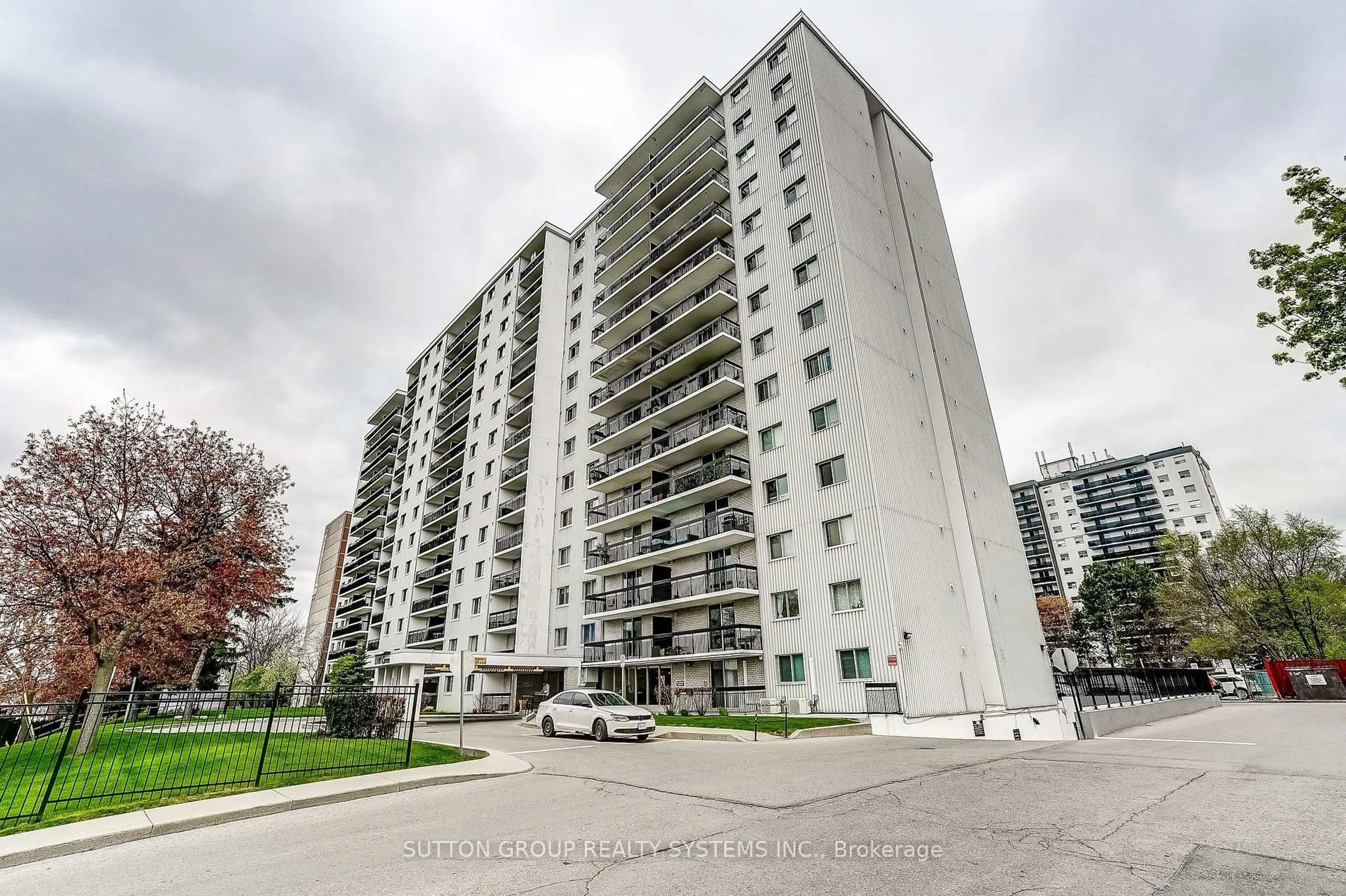 Unknown for 1100 Caven St #1211, Mississauga Ontario L5G 4N3