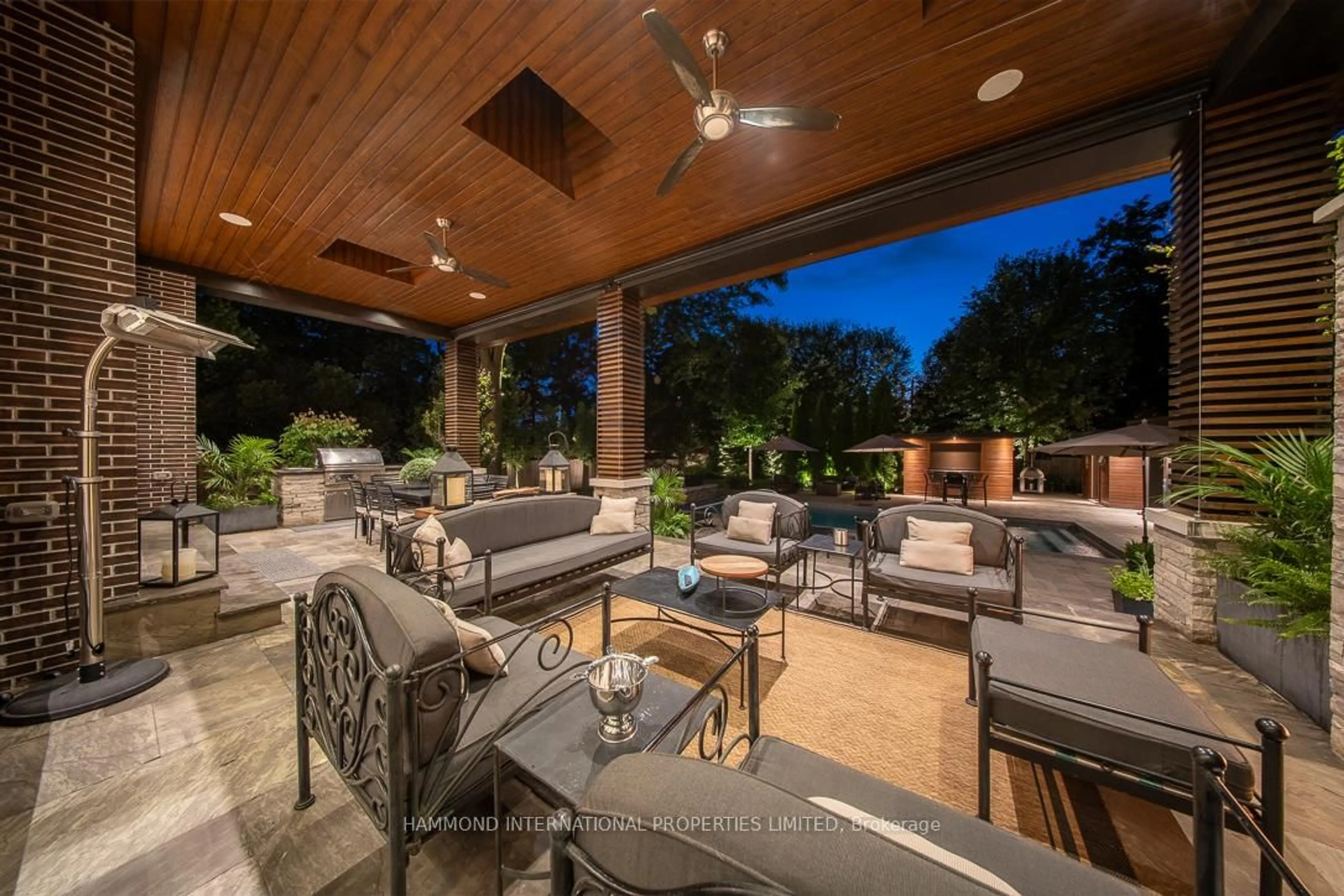 Patio, unknown for 32 Totteridge Rd, Toronto Ontario M9A 1Z1
