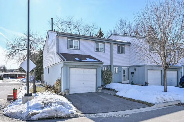 121 Falconer Dr #27, Mississauga 2