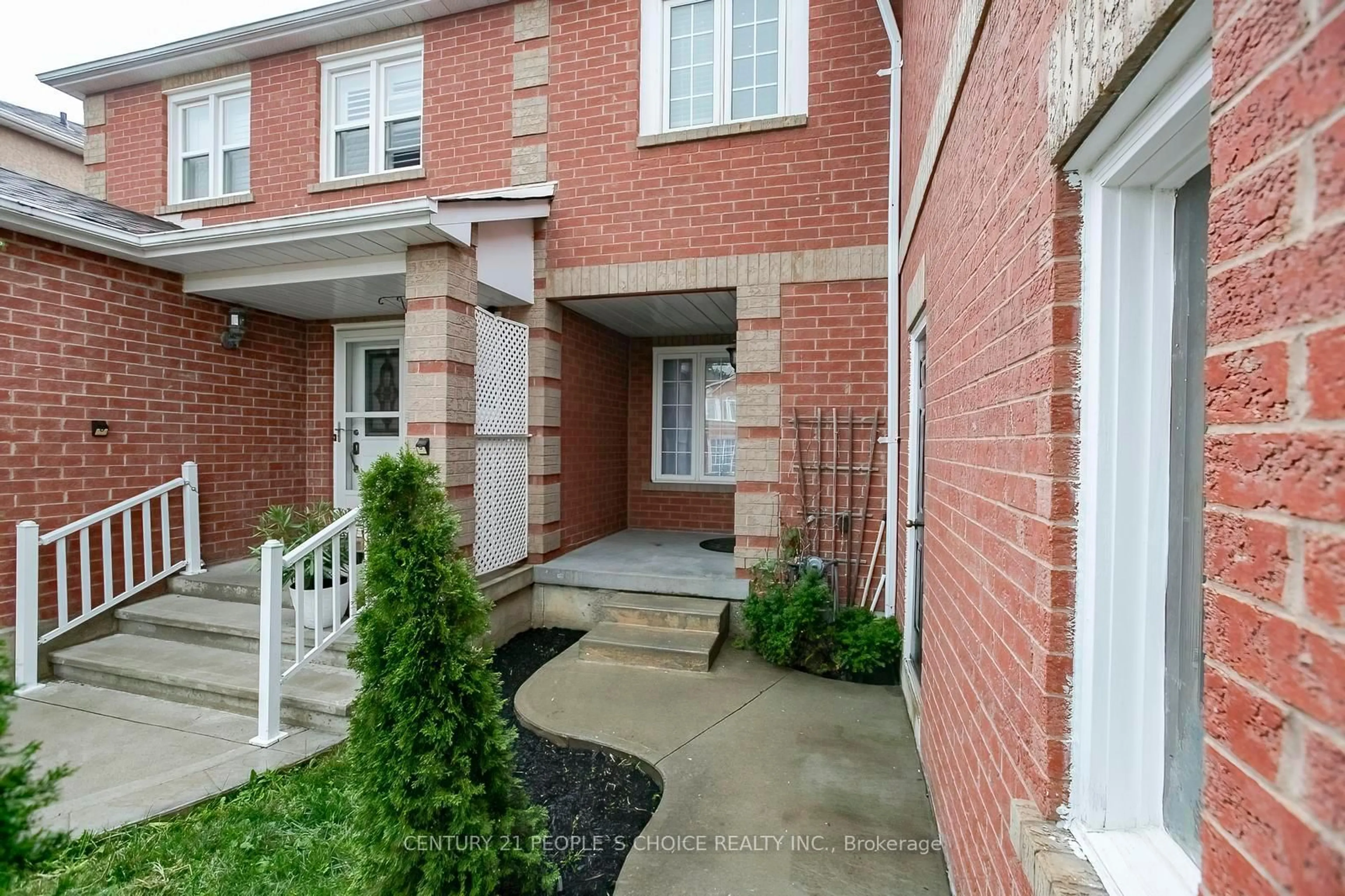 Unknown for 90 White Tail Cres, Brampton Ontario L6Y 5B9