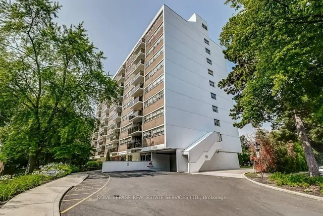 212 Kerr St #404, Oakville 2