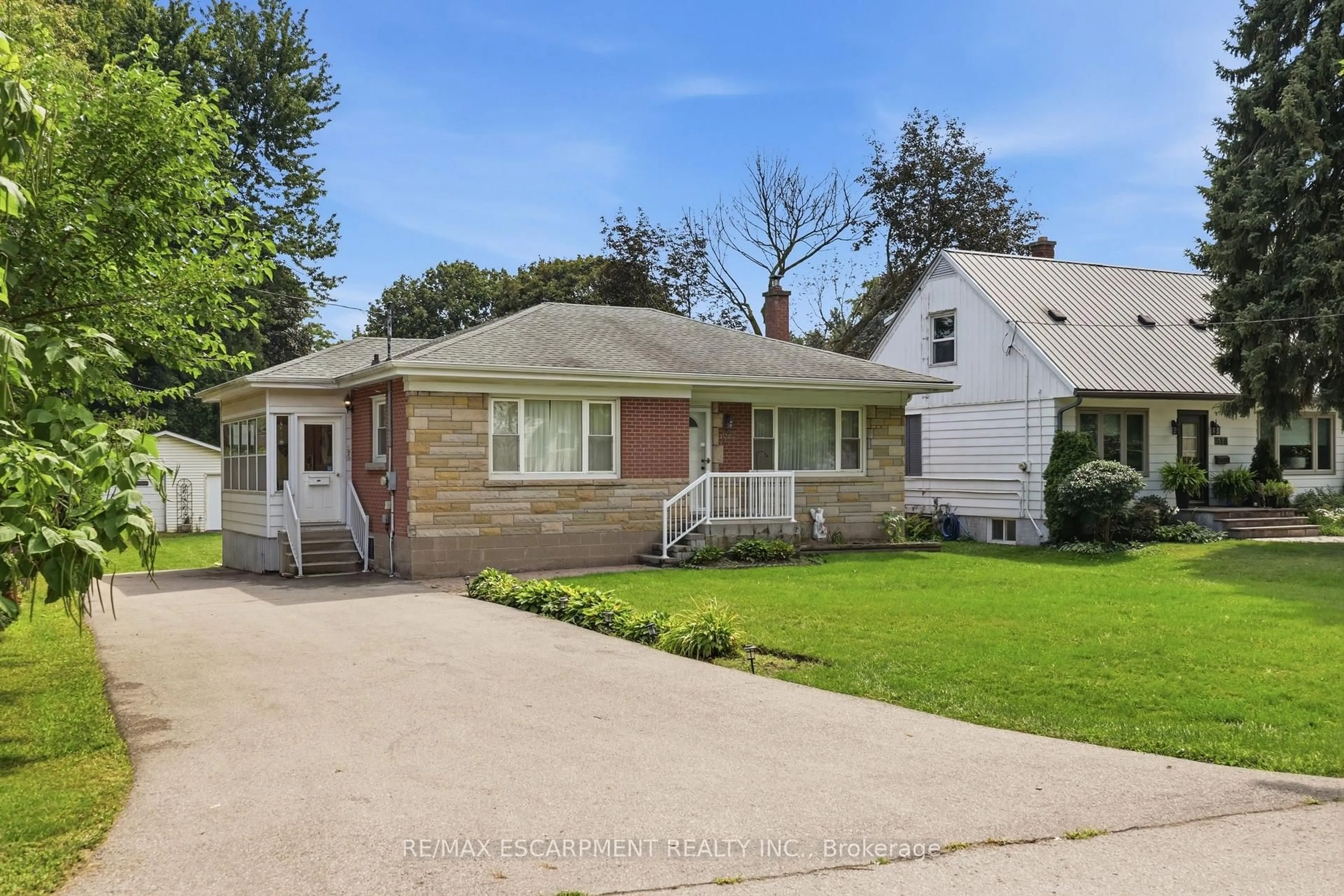 Unknown for 522 Enfield Rd, Burlington Ontario L7T 2X8