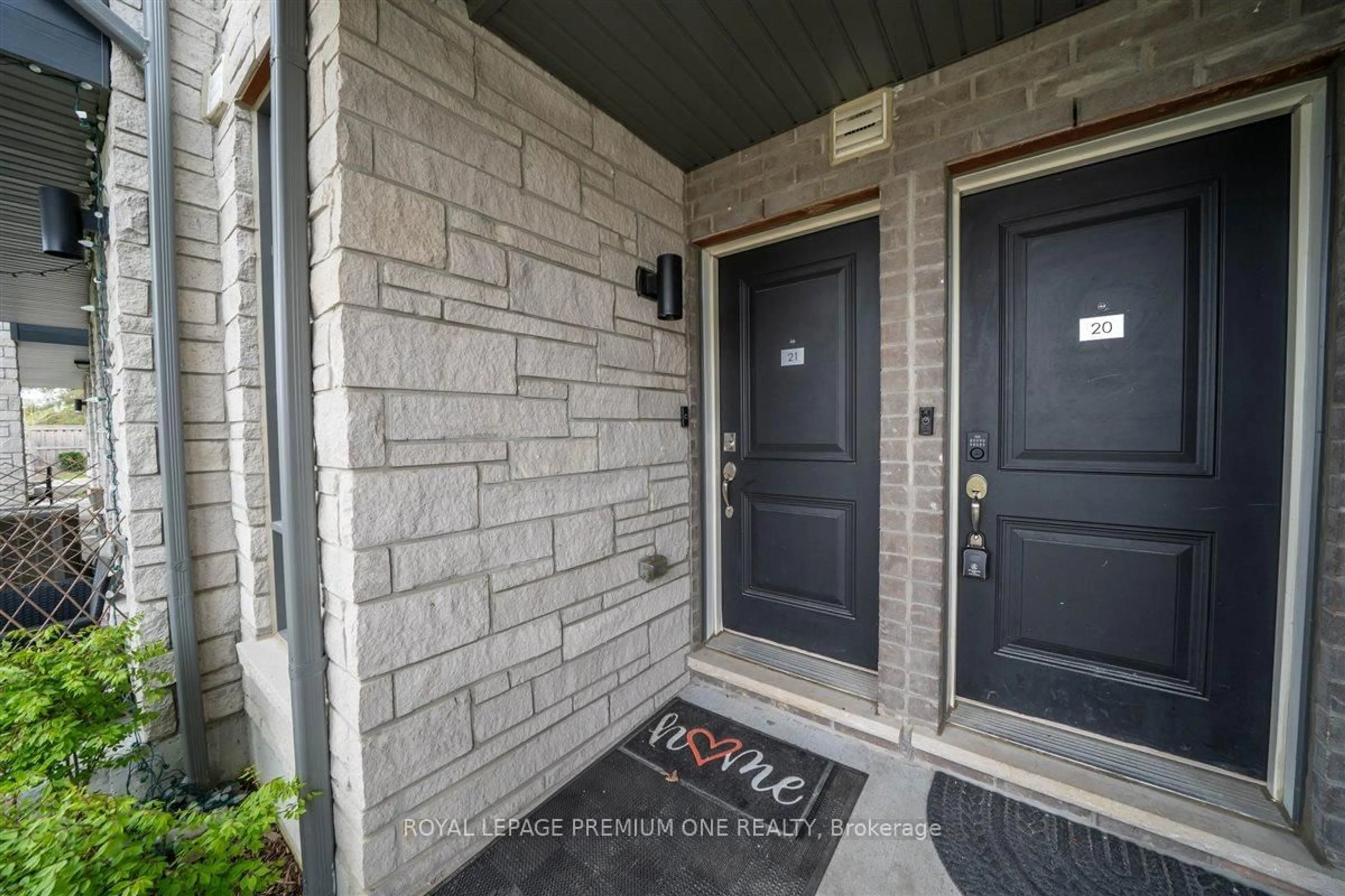 Indoor entryway for 9430 The Gore Rd #21, Brampton Ontario L6P 4P9