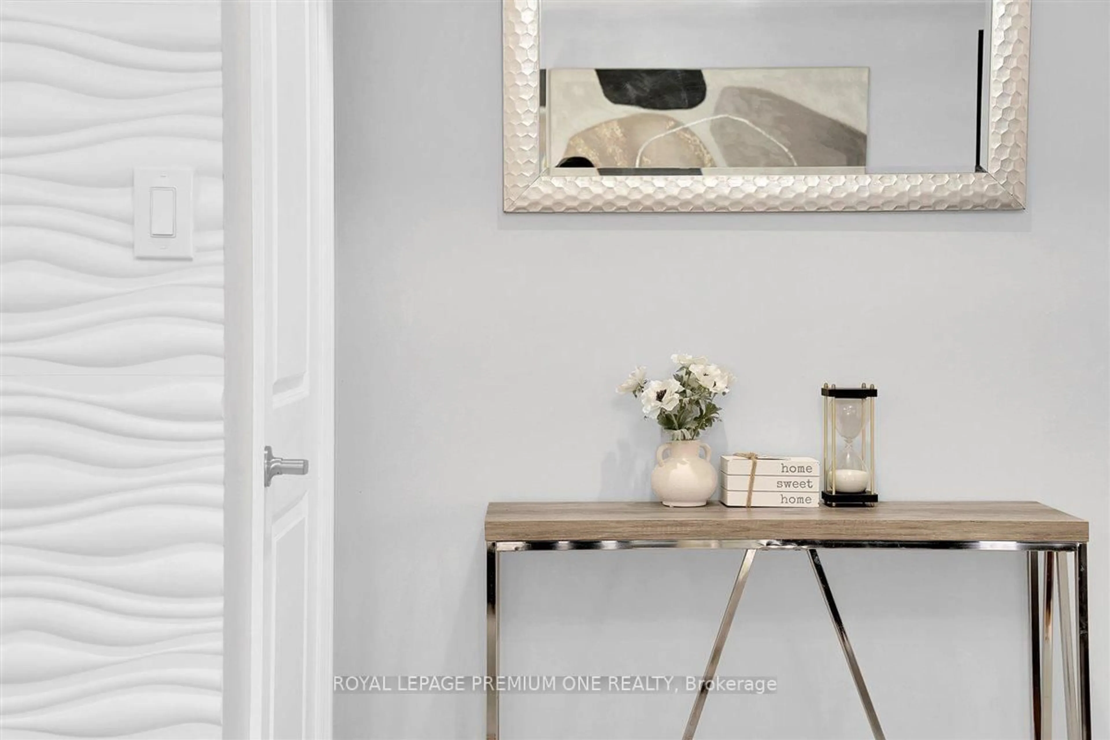 Indoor entryway for 9430 The Gore Rd #21, Brampton Ontario L6P 4P9