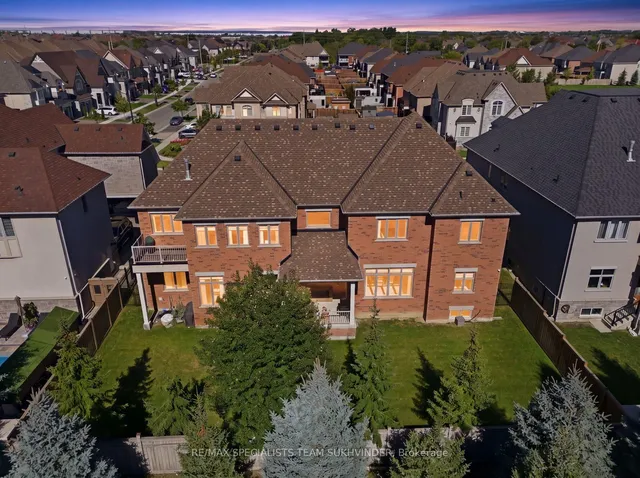 55 Burlwood Rd, Brampton 2