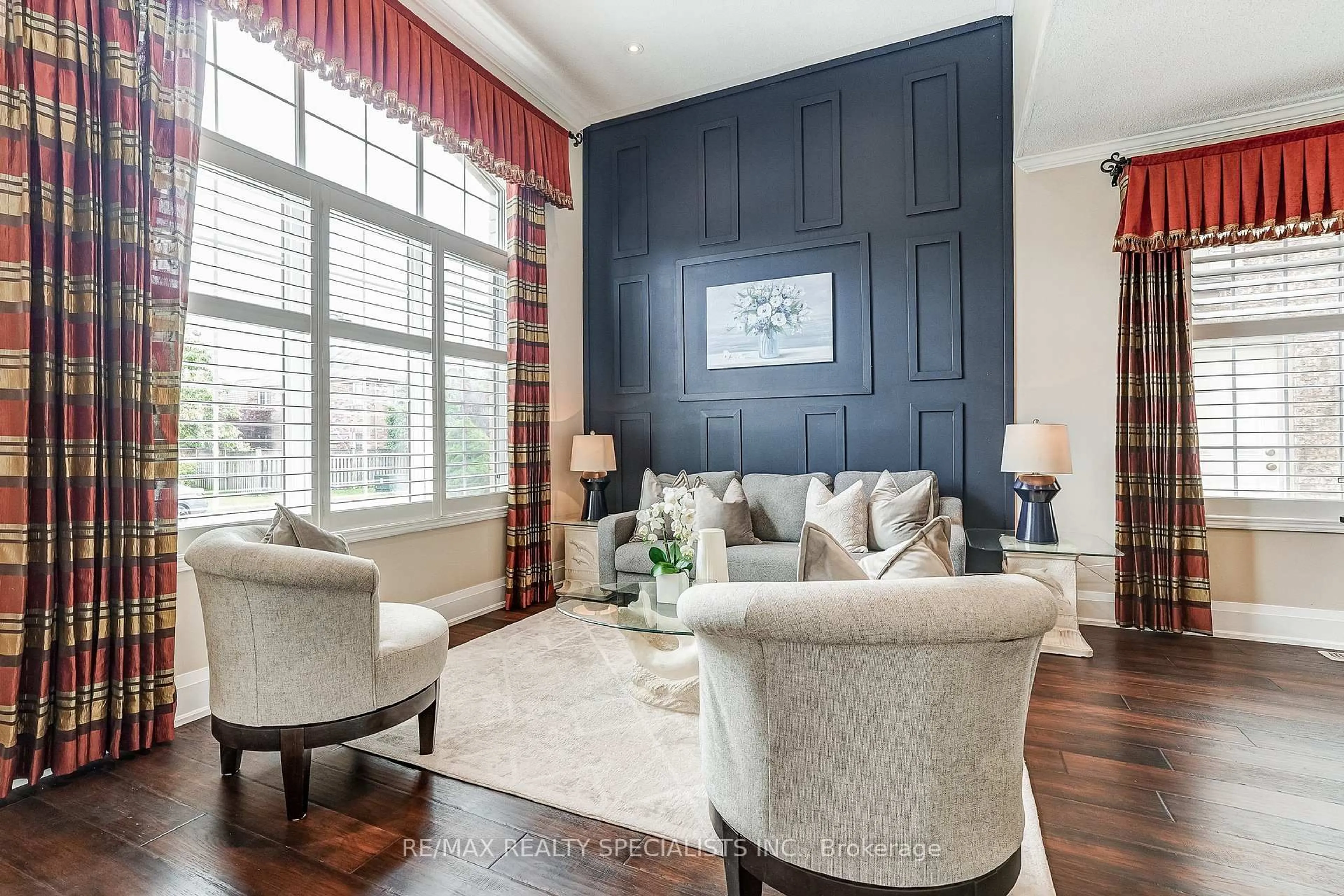 Living room with furniture, unknown for 496 Cusick Circ, Milton Ontario L9T 0M9