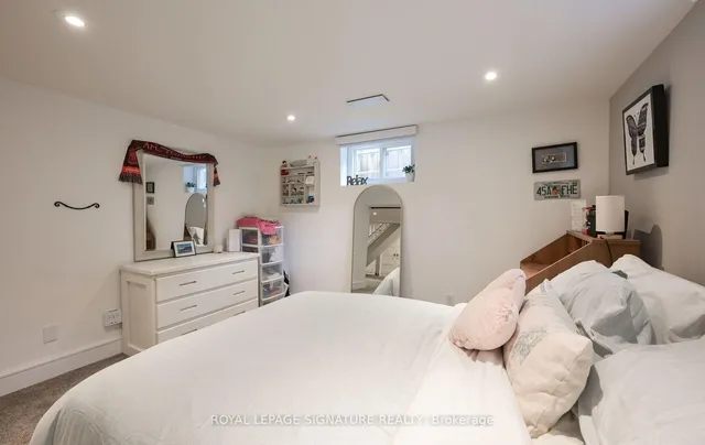 903 Johnathan Dr, Mississauga 5