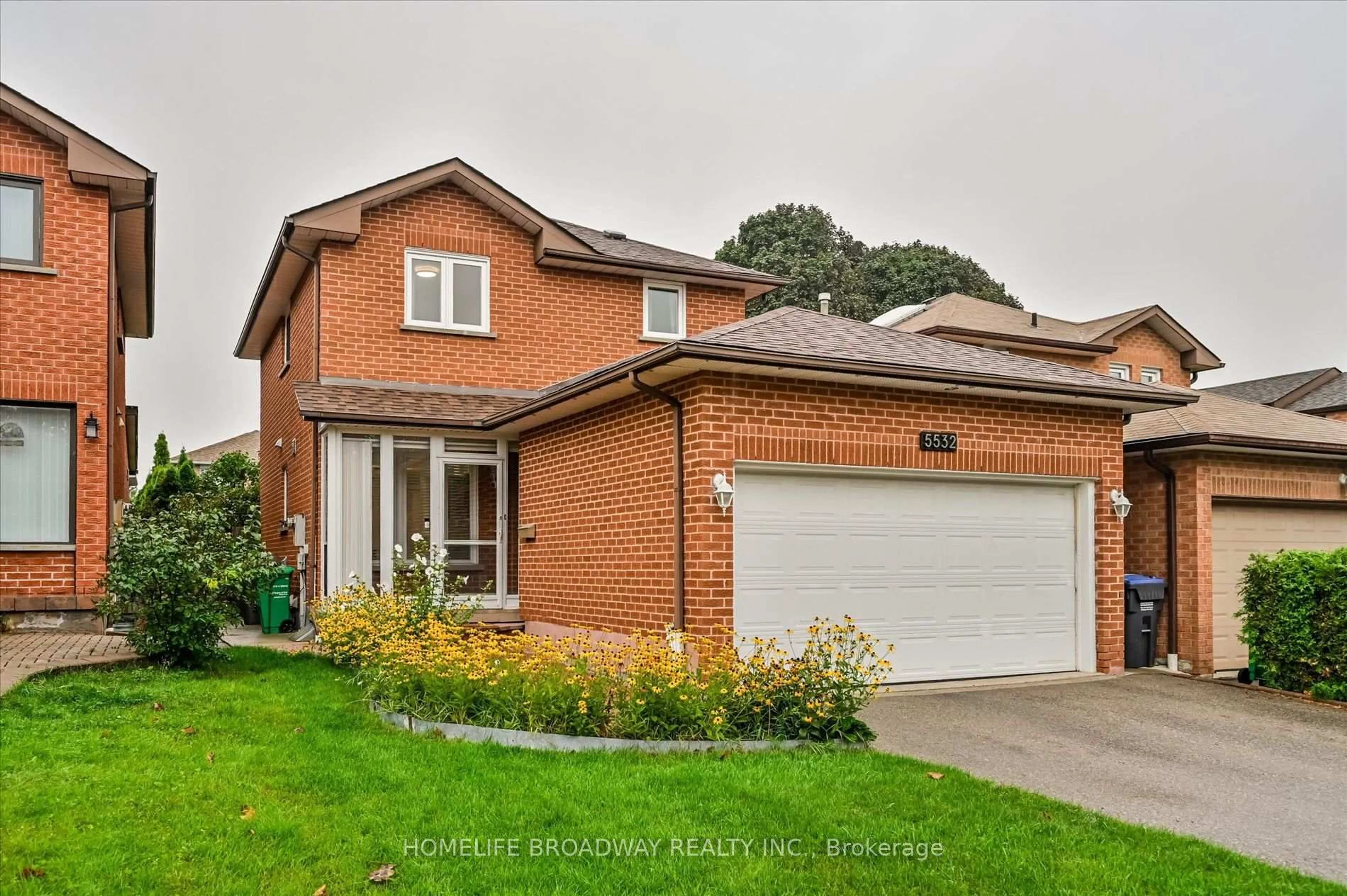Home with brick exterior material, street for 5532 Bourget Dr, Mississauga Ontario L5R 3A4