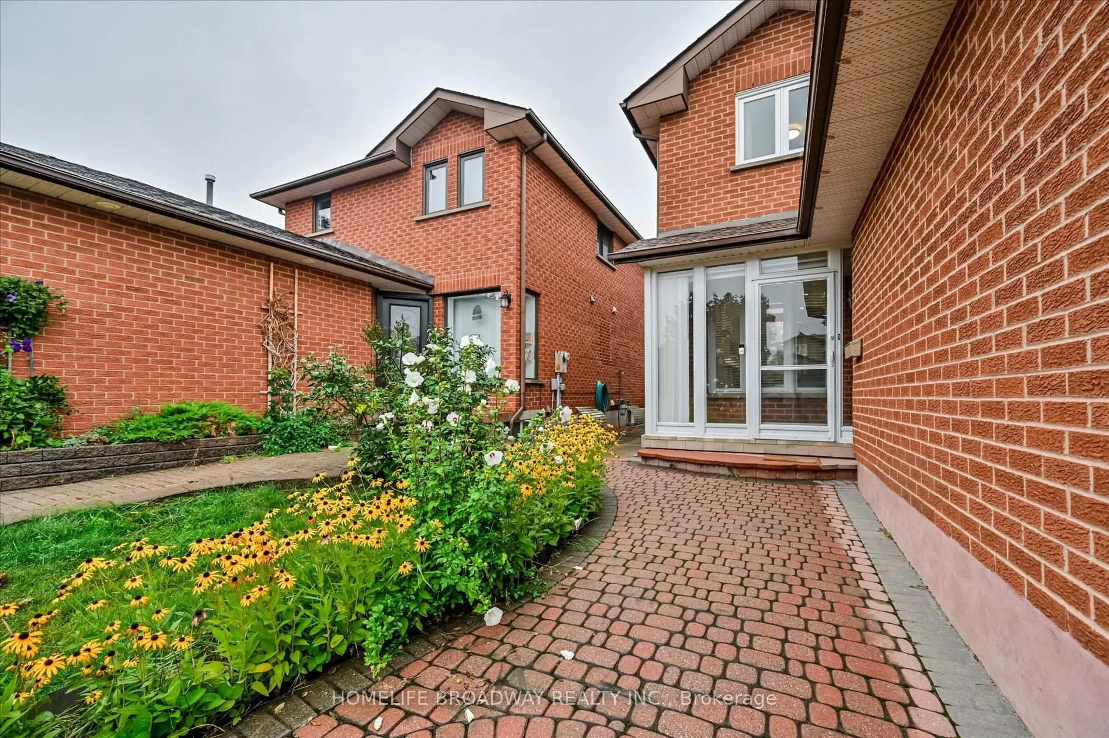 Home with brick exterior material, street for 5532 Bourget Dr, Mississauga Ontario L5R 3A4