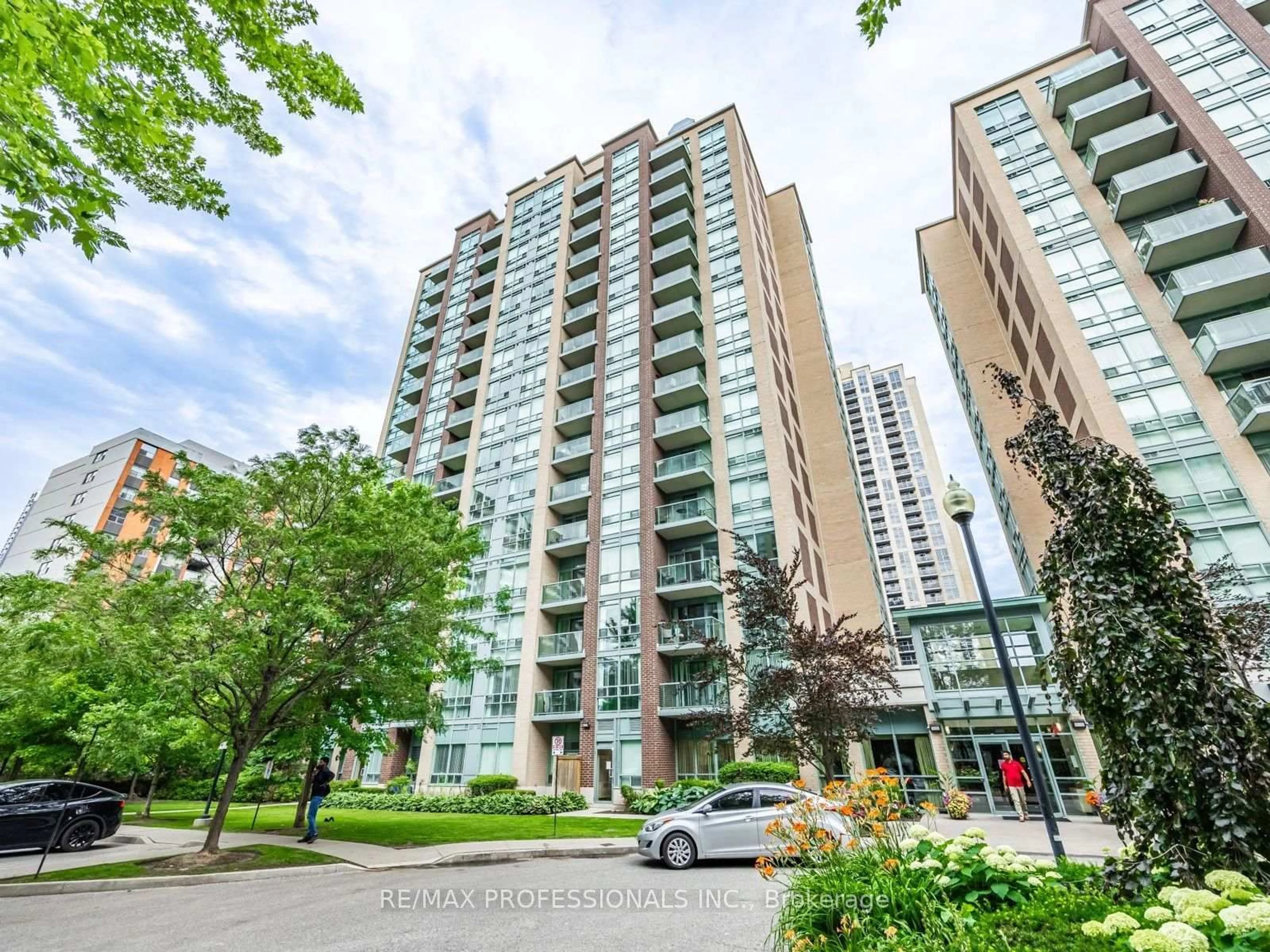Unknown for 7 Michael Power Pl #509, Toronto Ontario M9A 0A4