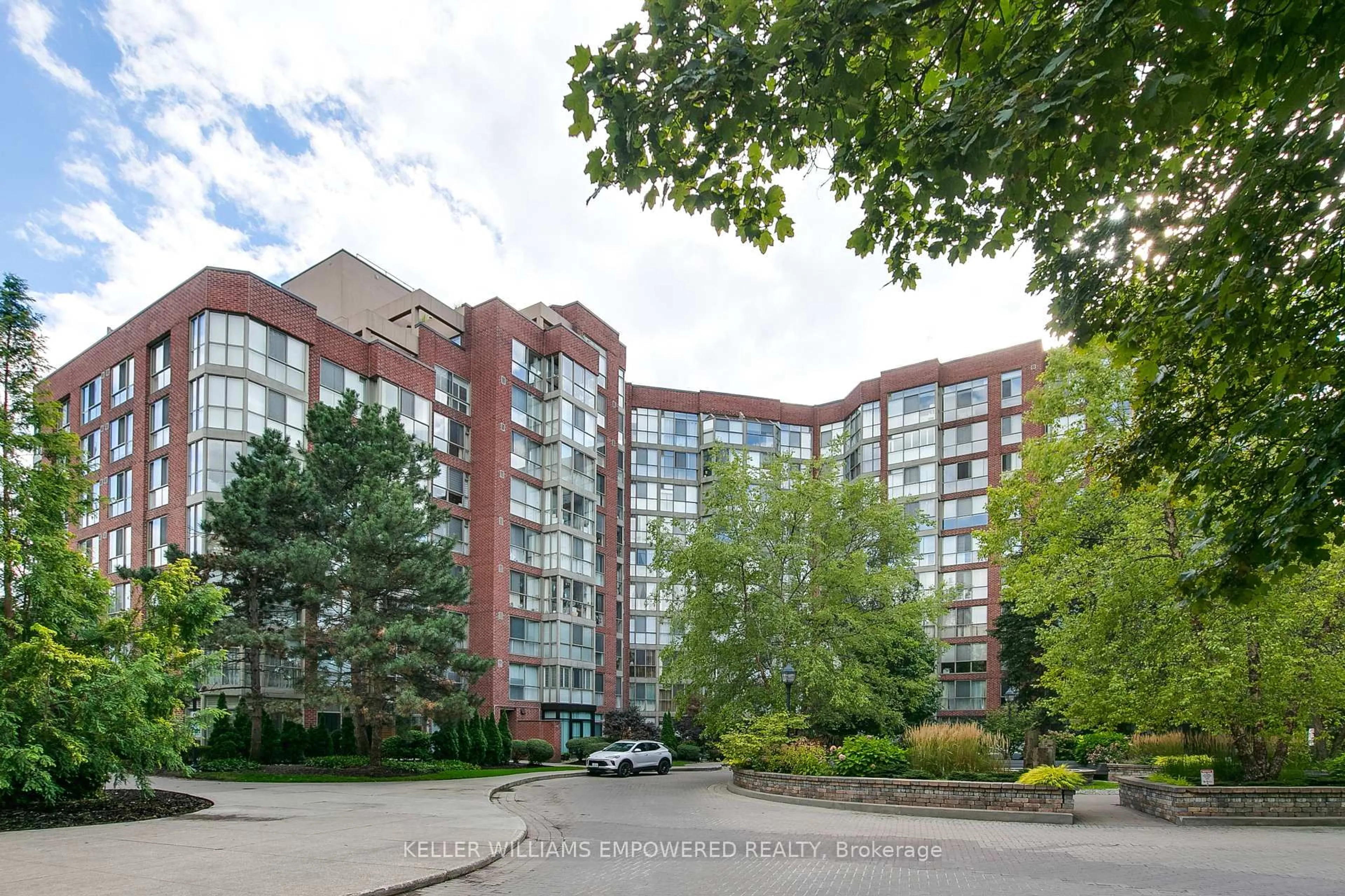 Unknown for 22 Southport St #838, Toronto Ontario M6S 4Y9